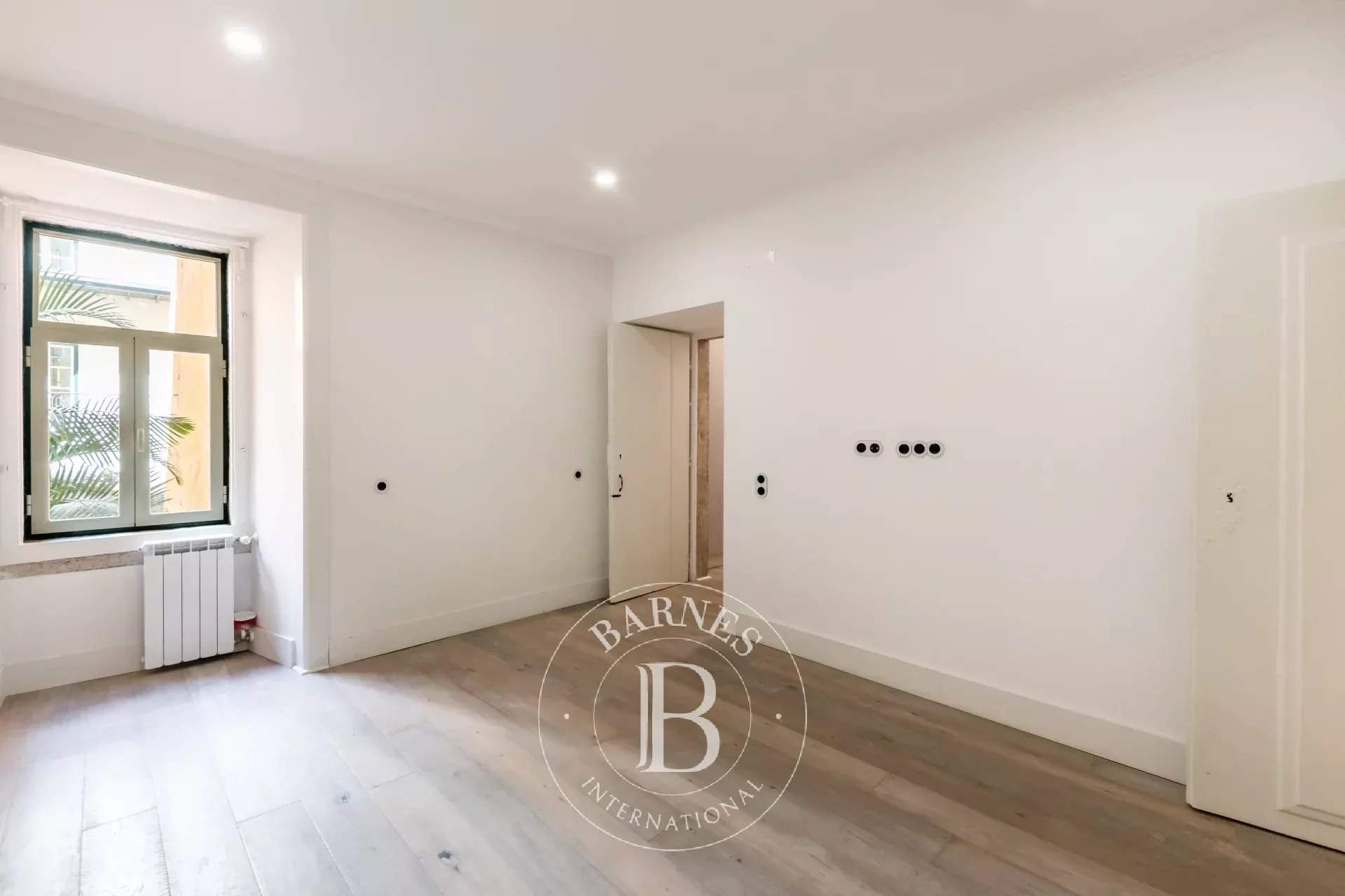 Santa Maria Maior  - Appartement 5 Pièces 2 Chambres - picture 12