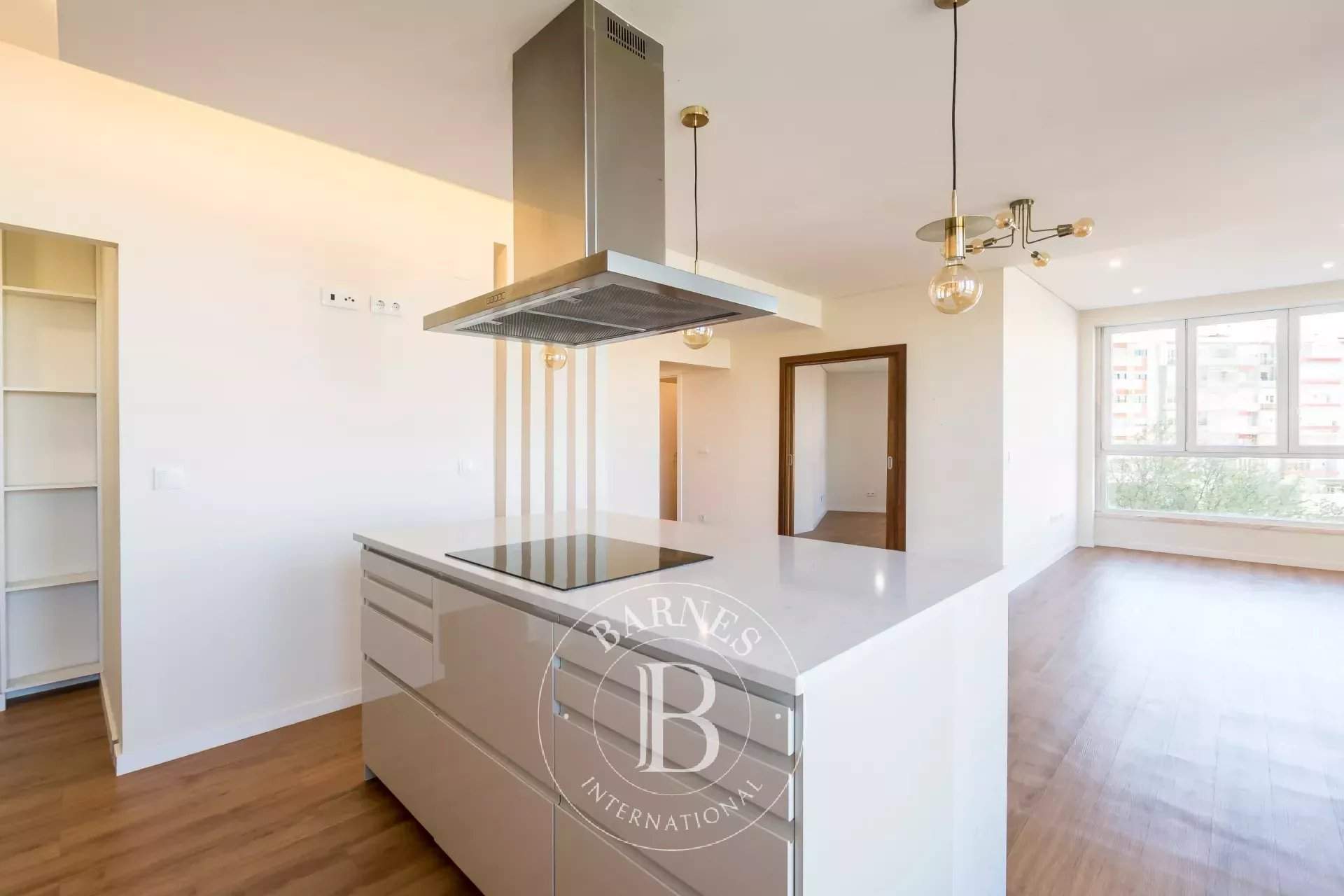 Campolide  - Appartement 4 Pièces 3 Chambres - picture 3