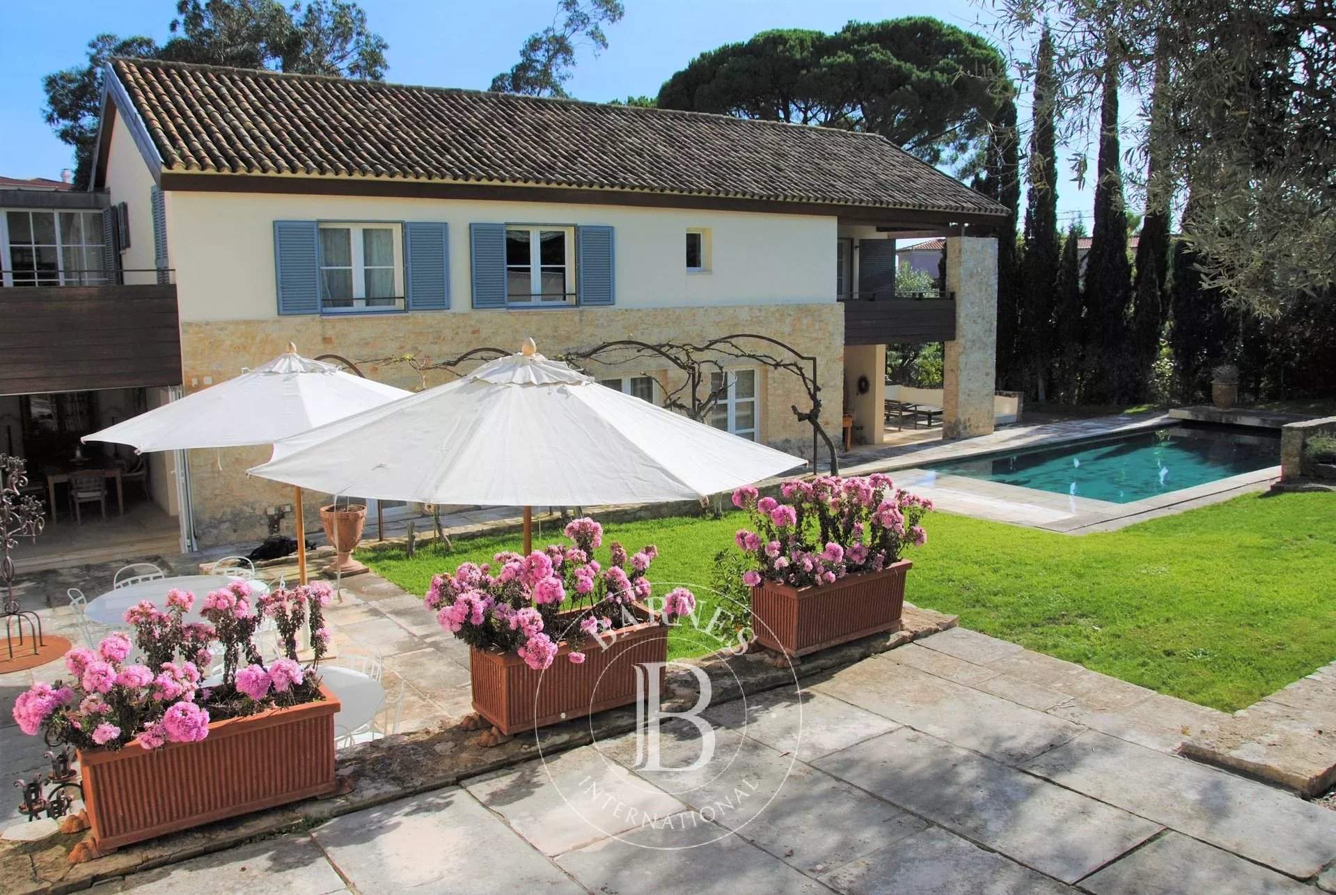 Cascais e Estoril  - Villa 5 Bedrooms - picture 1