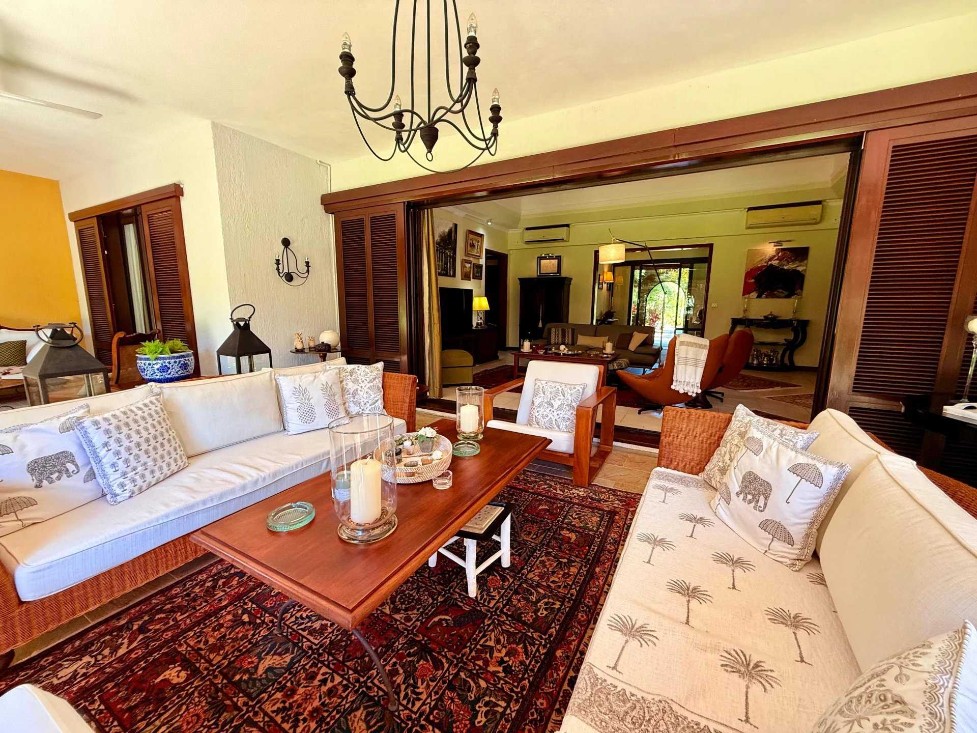 Tamarin  - Villa 5 Bedrooms