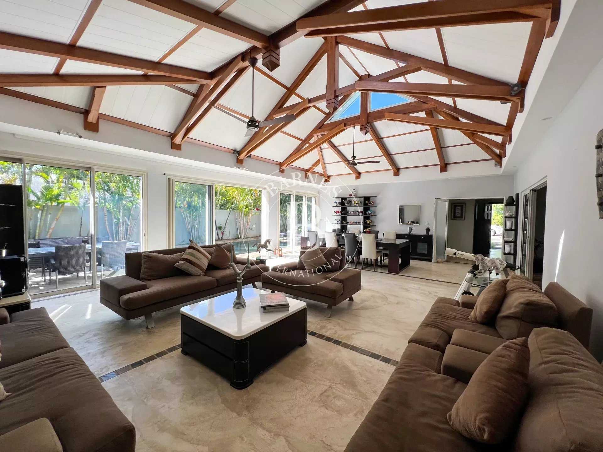Grand Baie  - House 6 Bedrooms