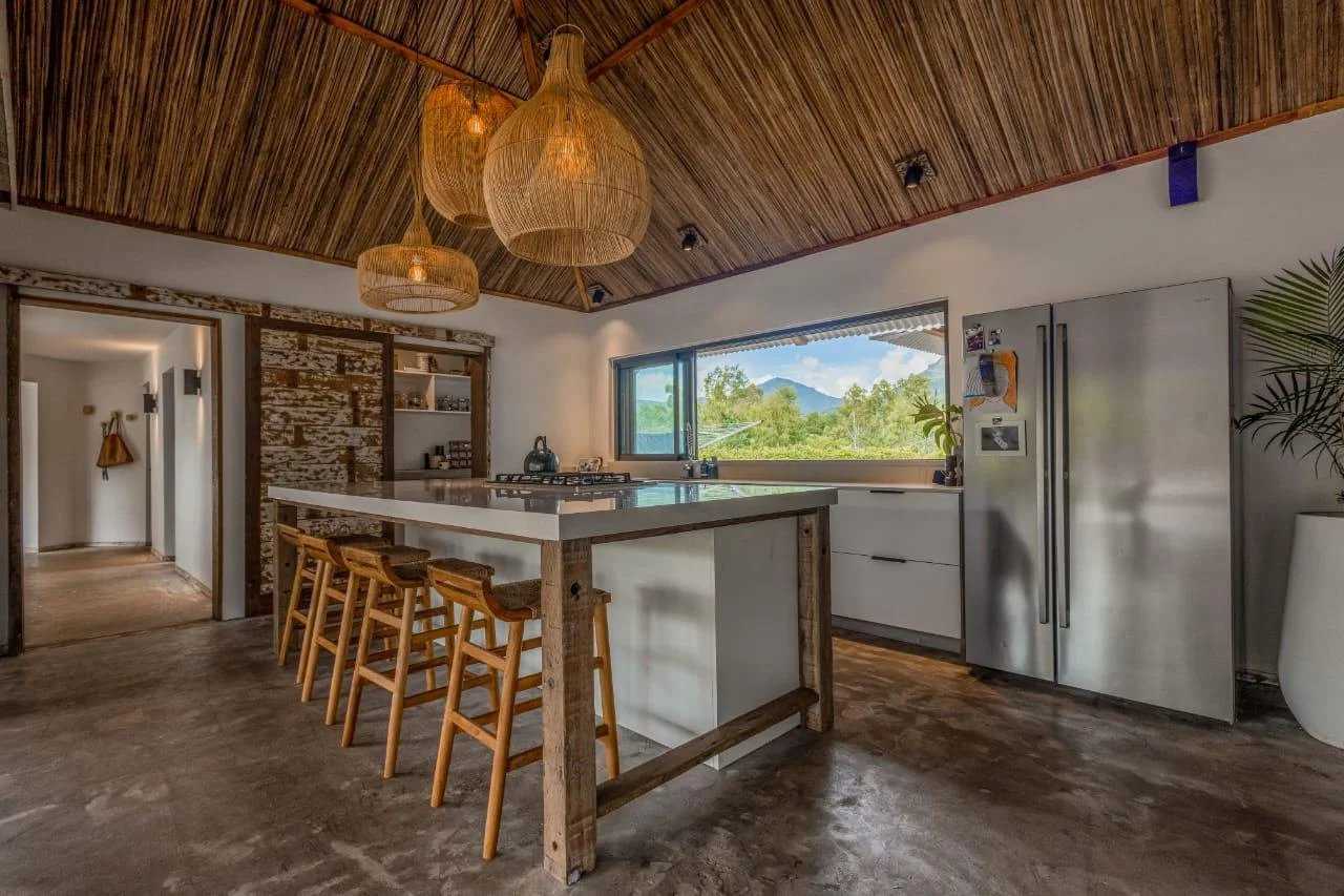 Rivière Noire  - Villa 6 Bedrooms
