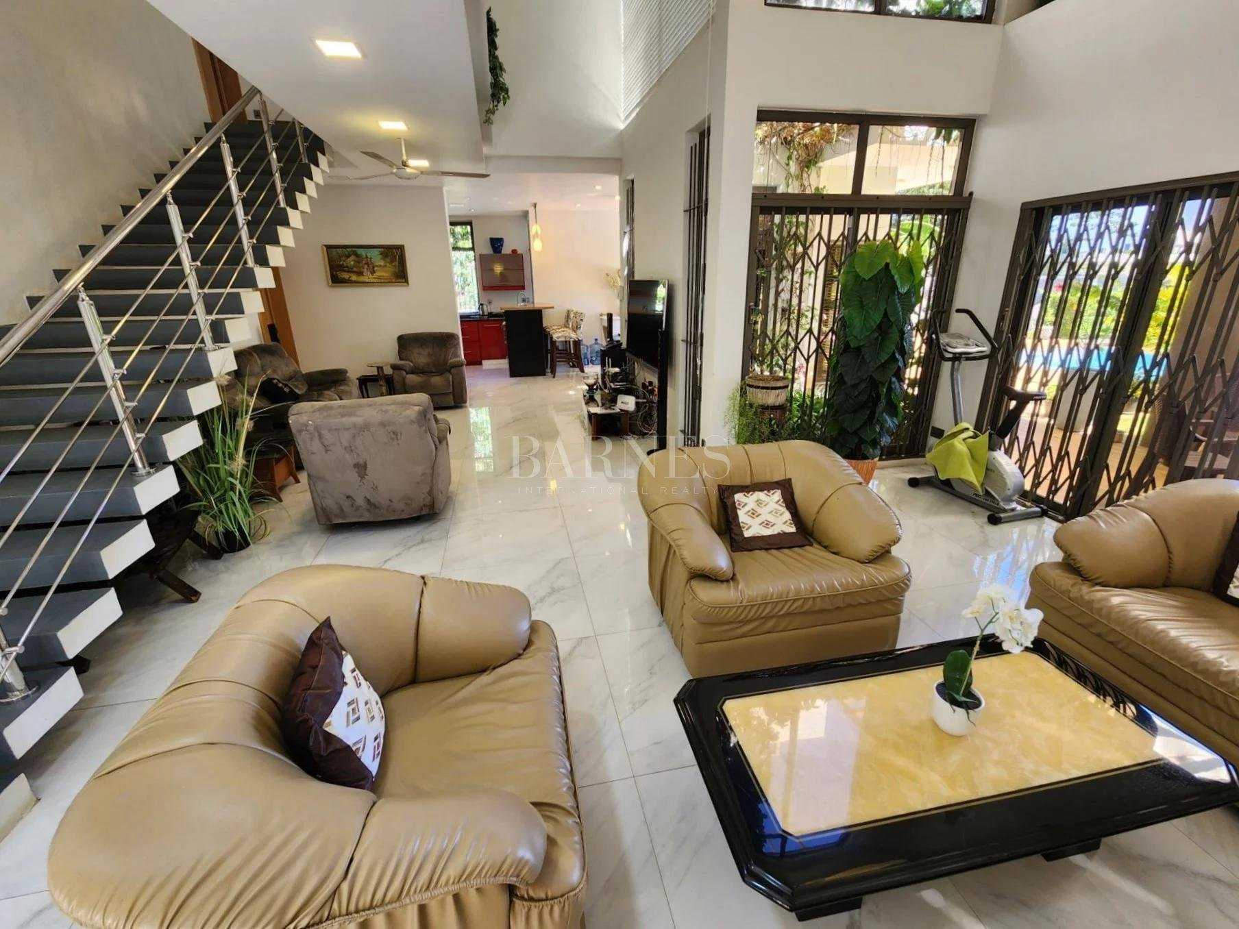 Beau-Bassin Rose-Hill  - Maison 5 Pièces 4 Chambres