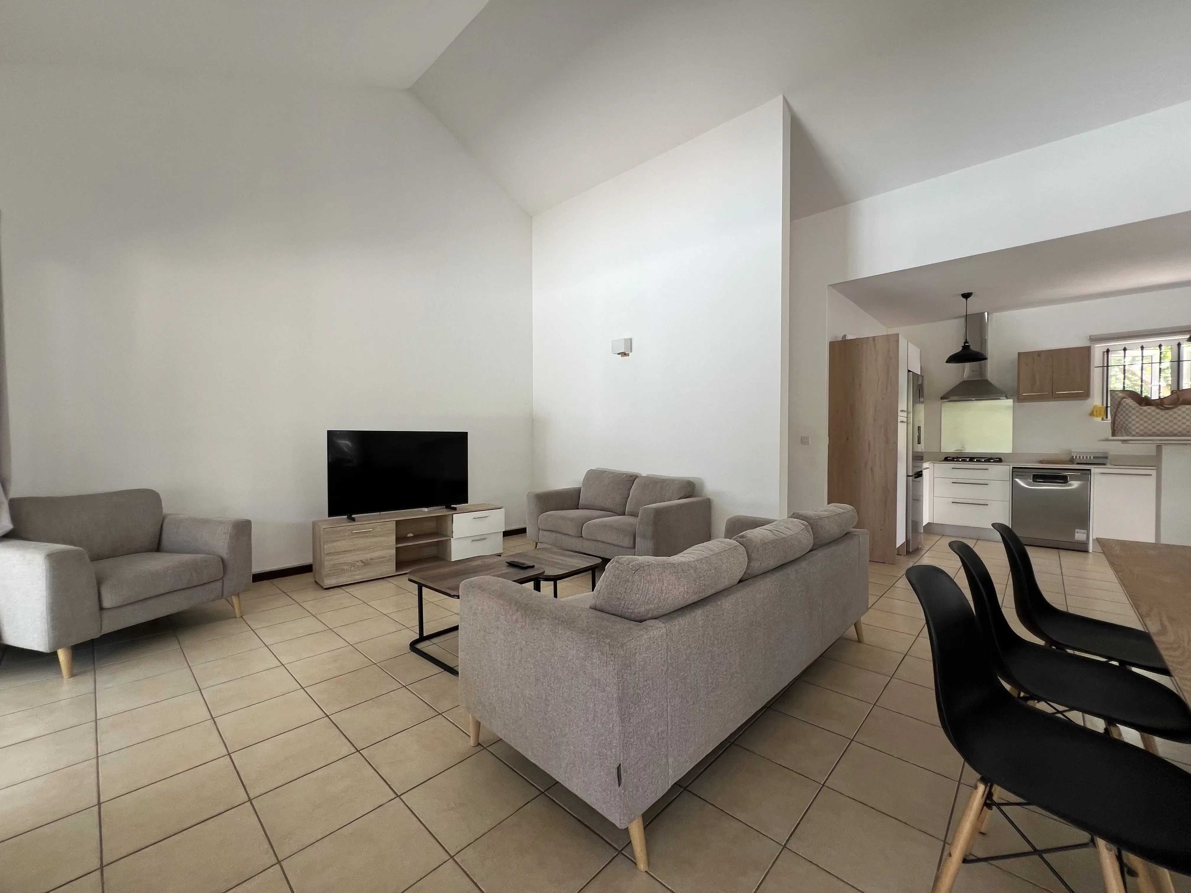 Roches Noires  - Maison 4 Pi&egrave;ces 3 Chambres