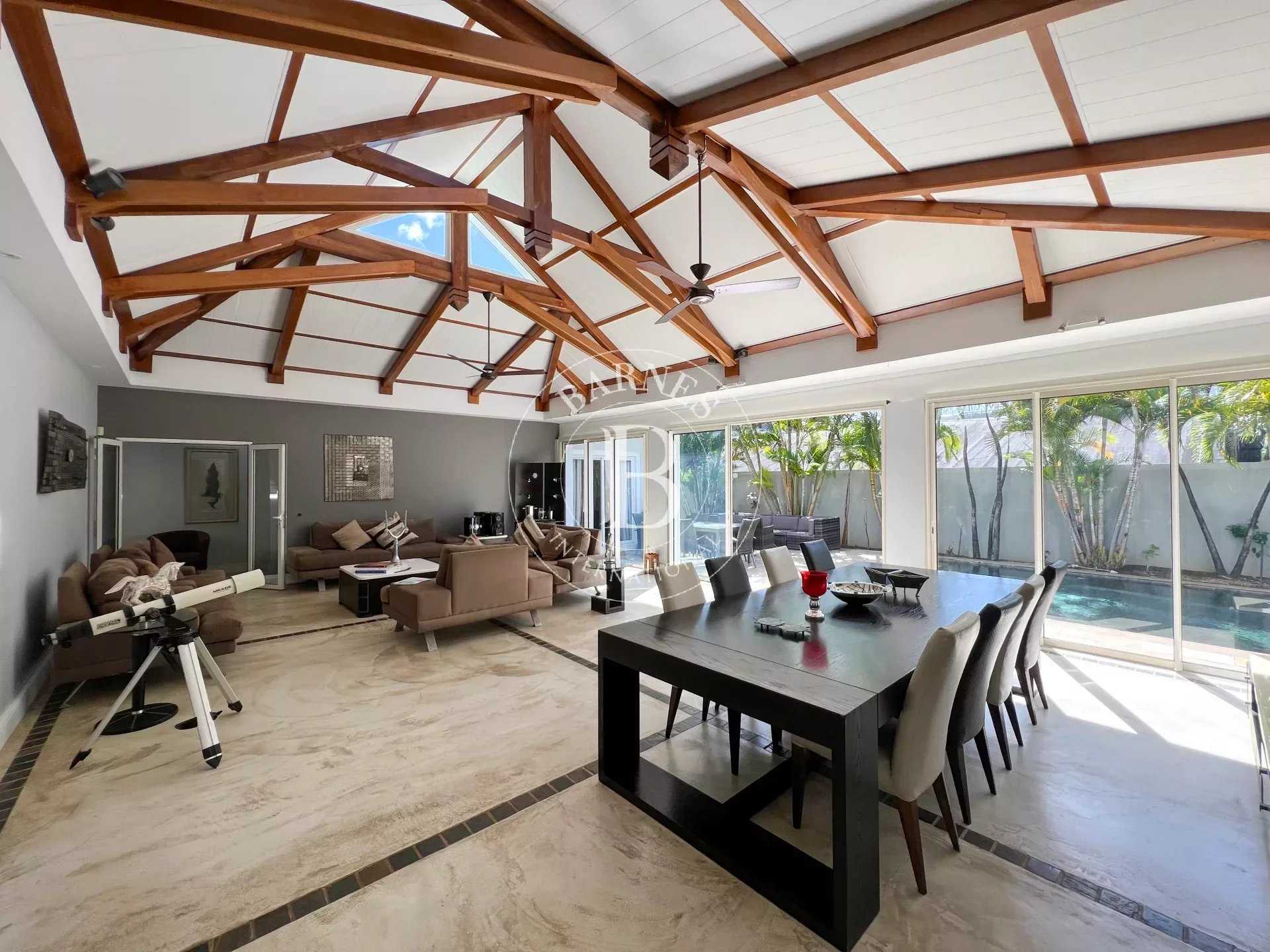 Grand Baie  - House 6 Bedrooms