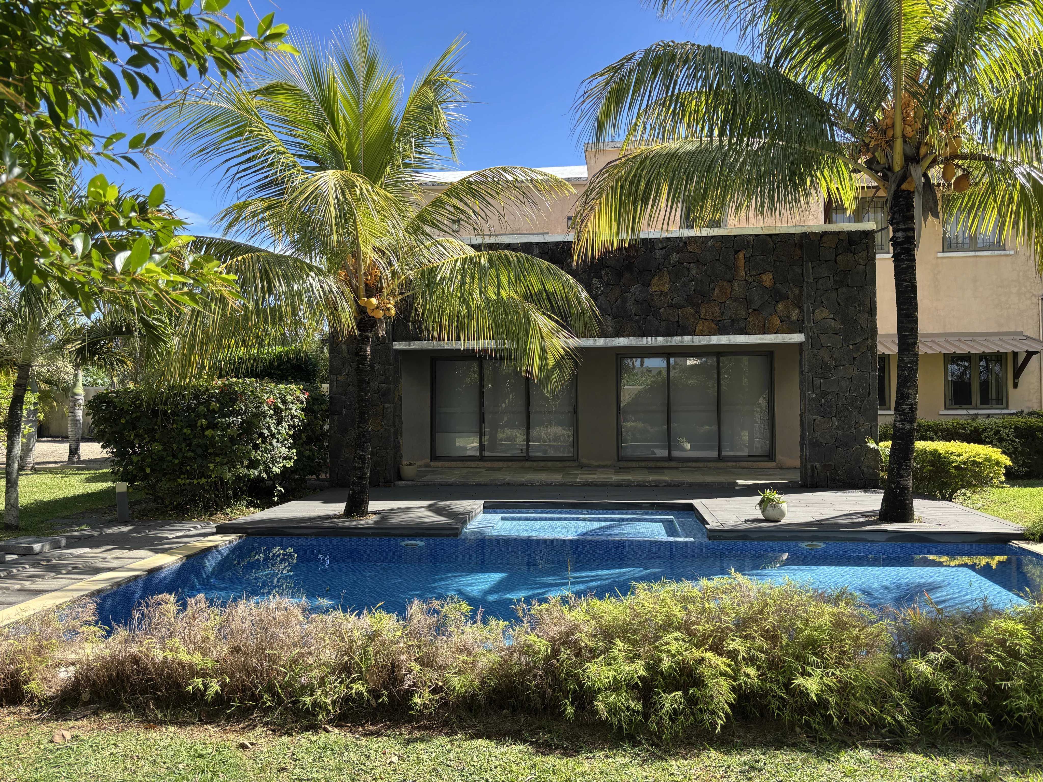 Beau Vallon  - Maison 19 Pi&egrave;ces 14 Chambres