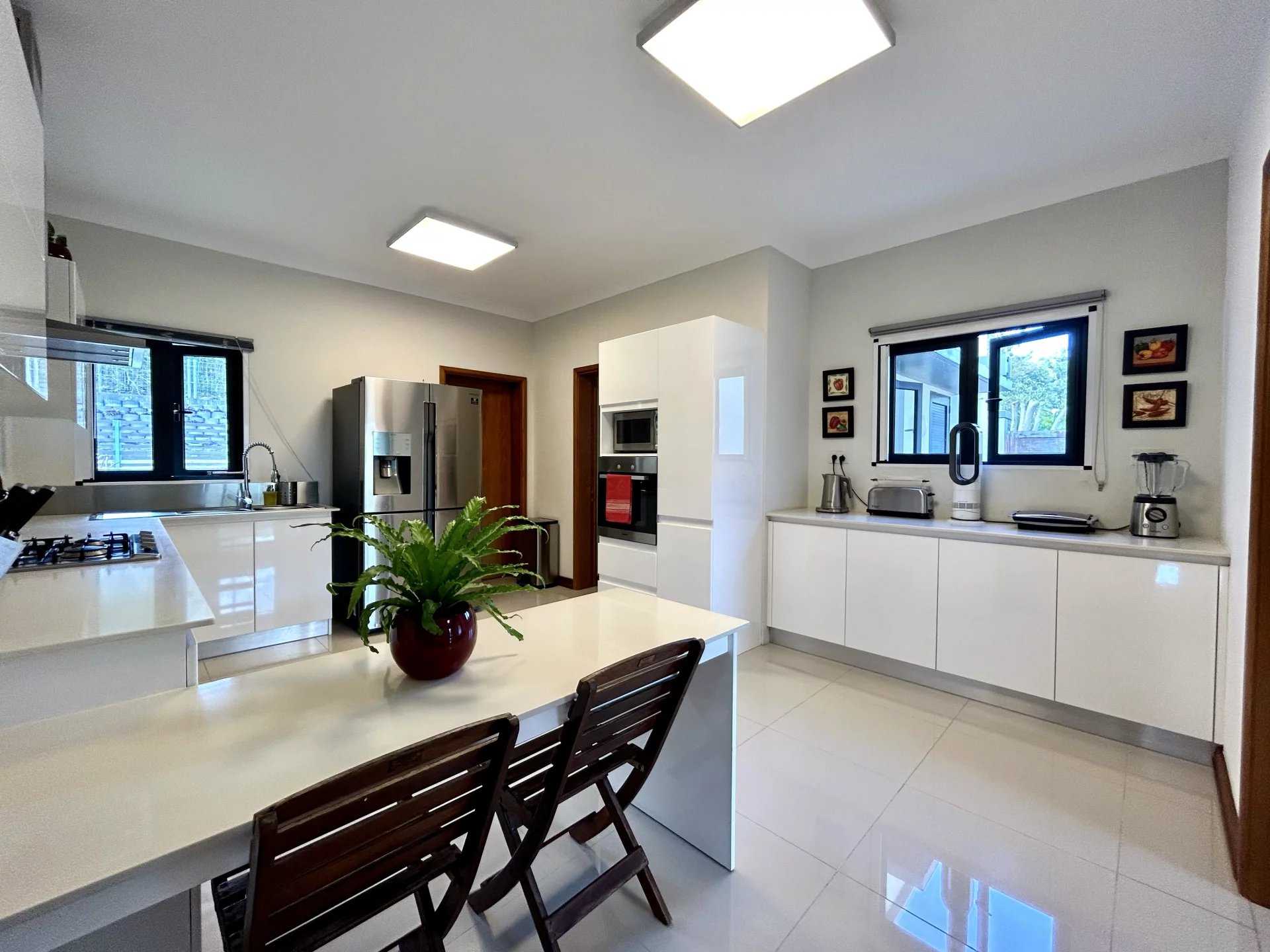 Rivière Noire  - Villa 5 Bedrooms