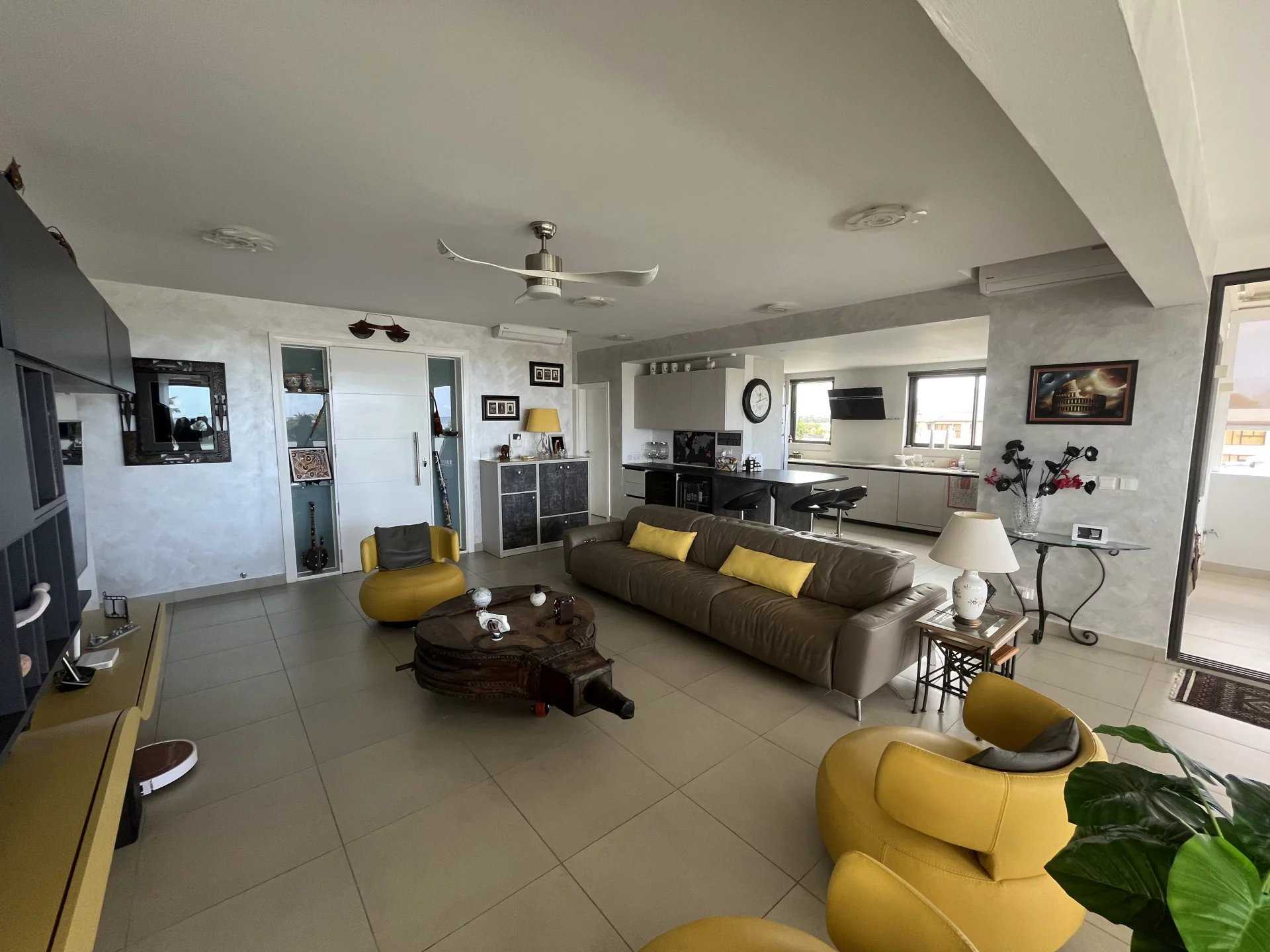 Rivière Noire  - Penthouse 3 Bedrooms