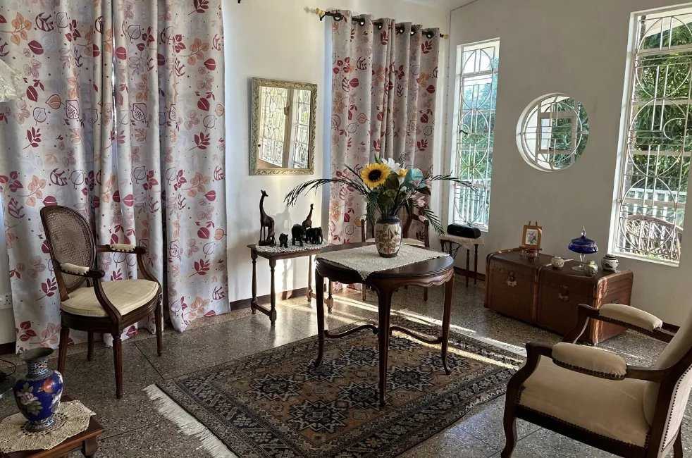 Roches Noires  - Property 7 Bedrooms