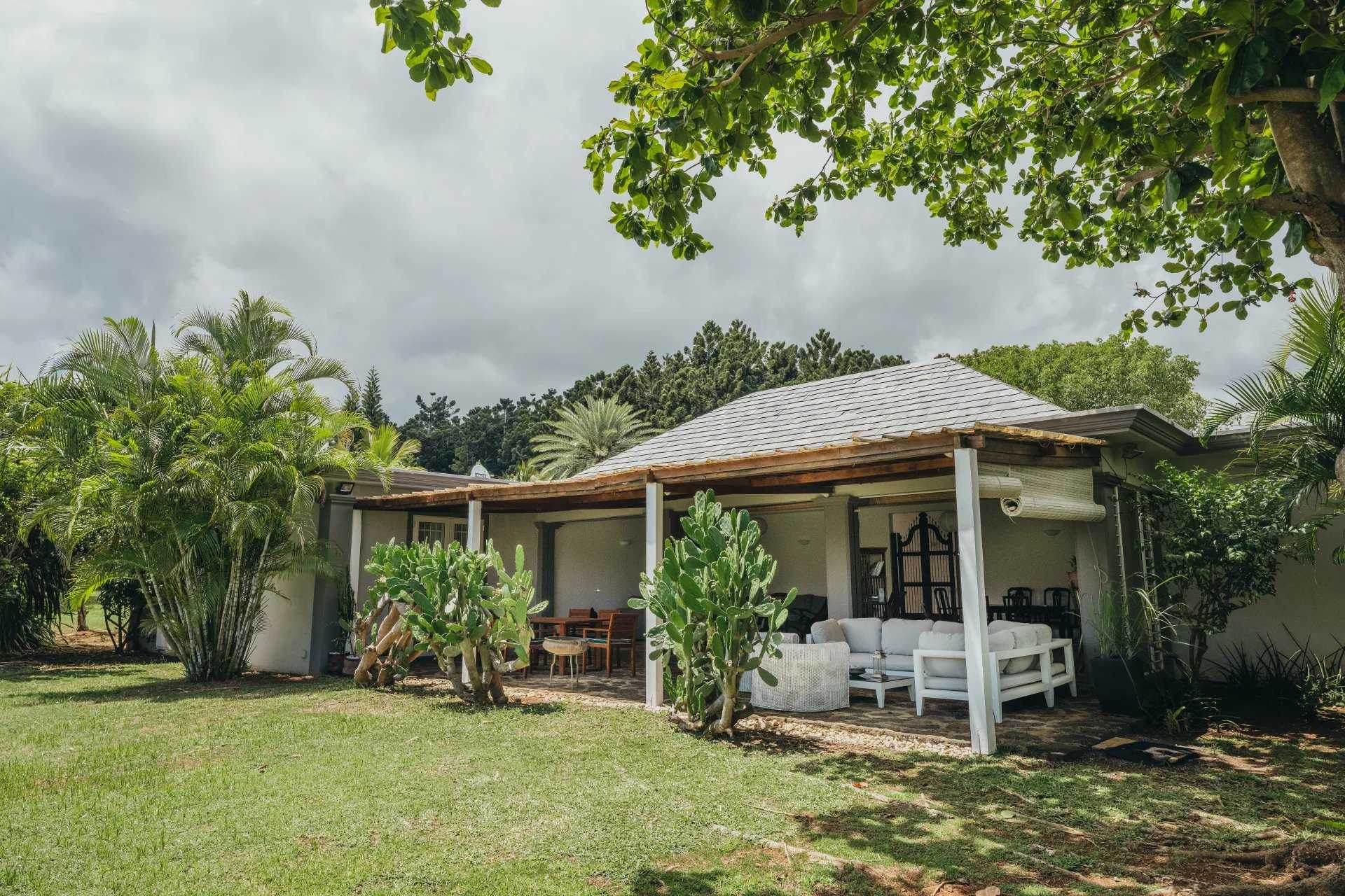 Petit Raffray  - Propriété 6 Pi&egrave;ces 4 Chambres