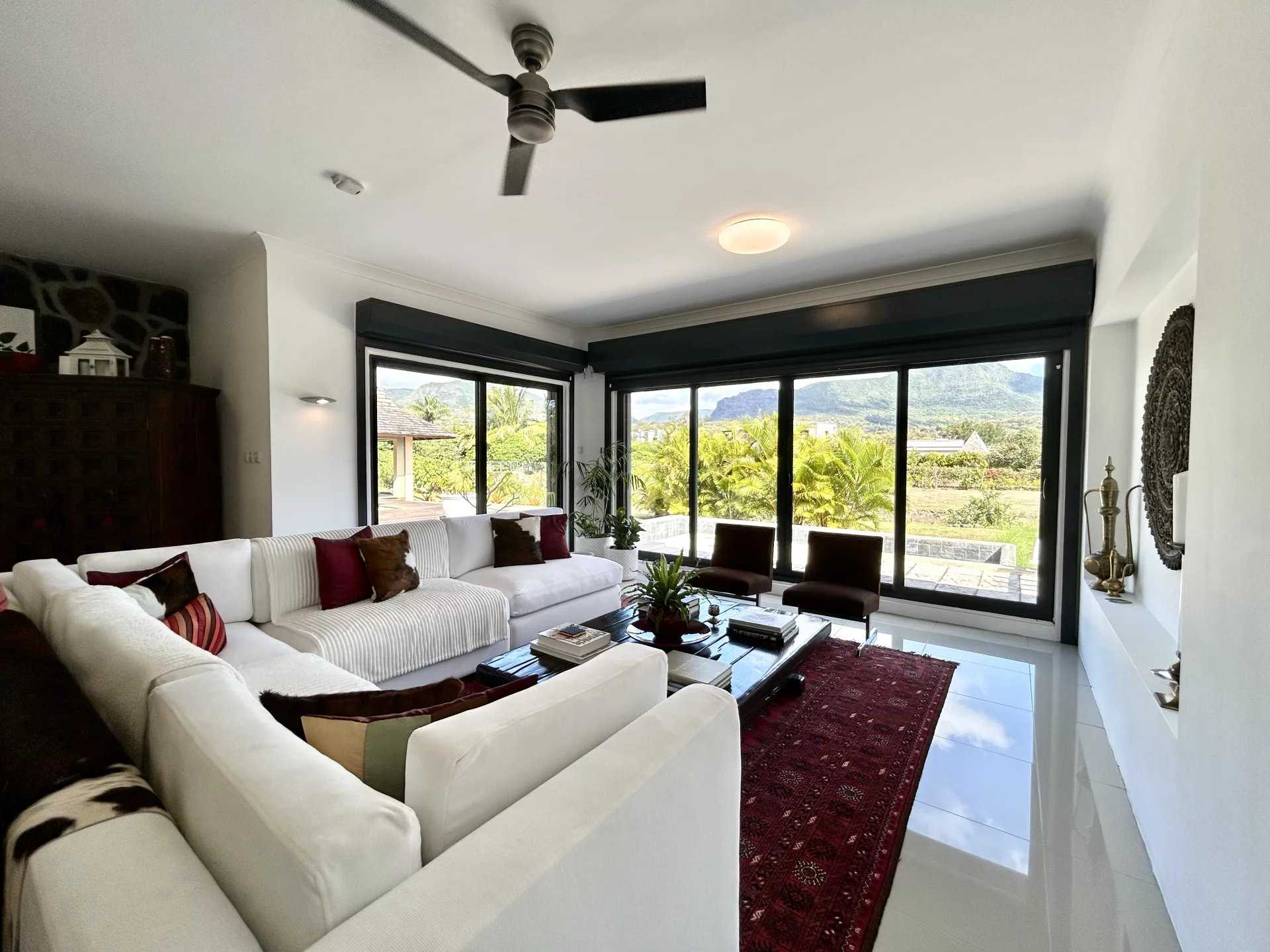 Rivière Noire  - Villa 5 Bedrooms