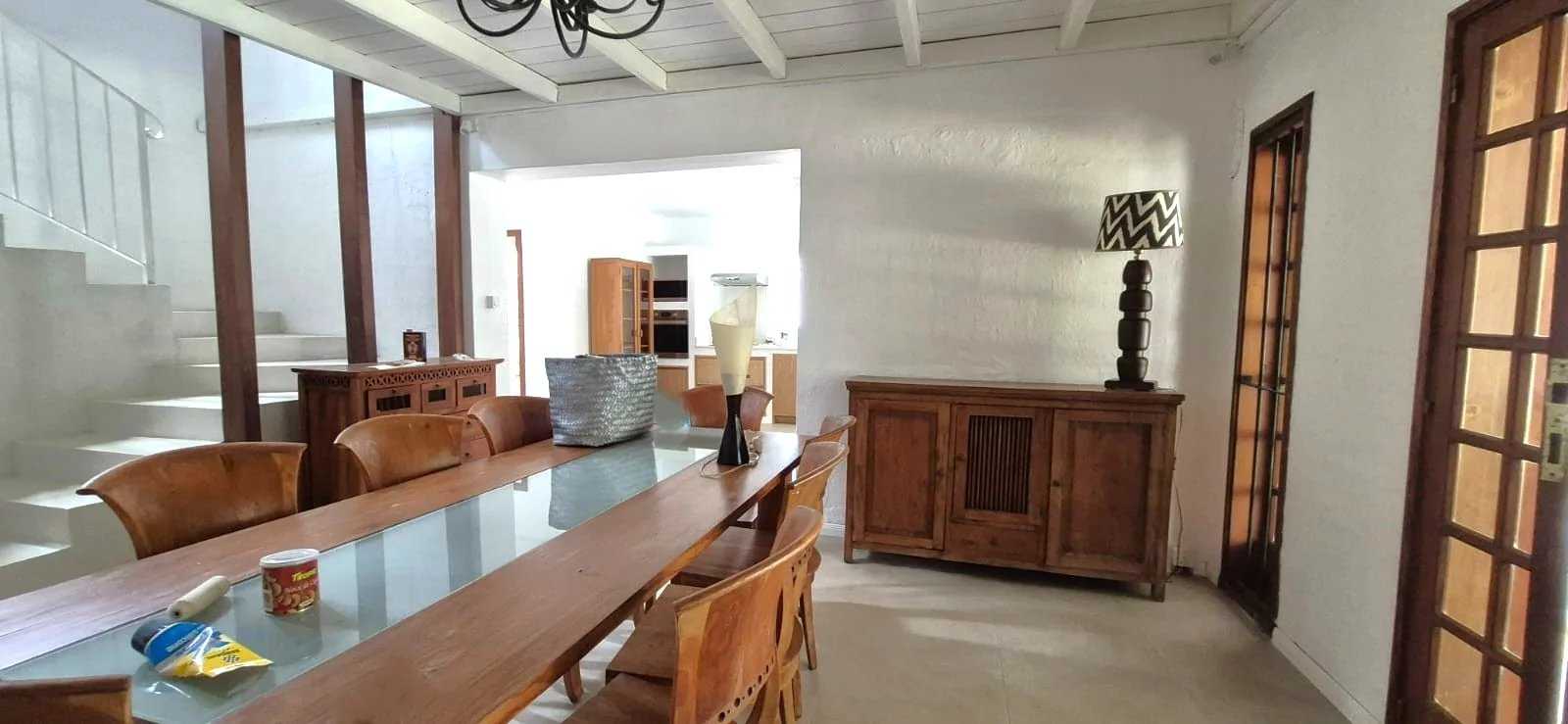 Grand Baie  - Maison 5 Pi&egrave;ces 4 Chambres