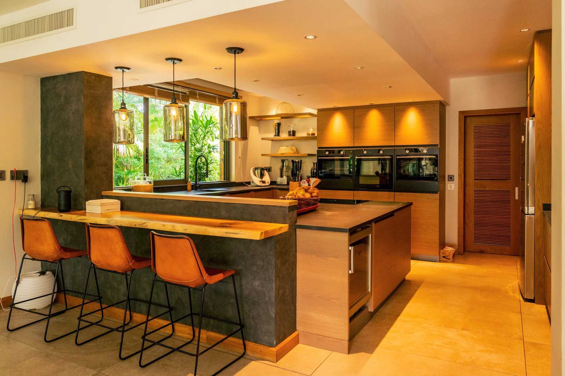 Beau Champ  - Villa 7 Pièces 6 Chambres