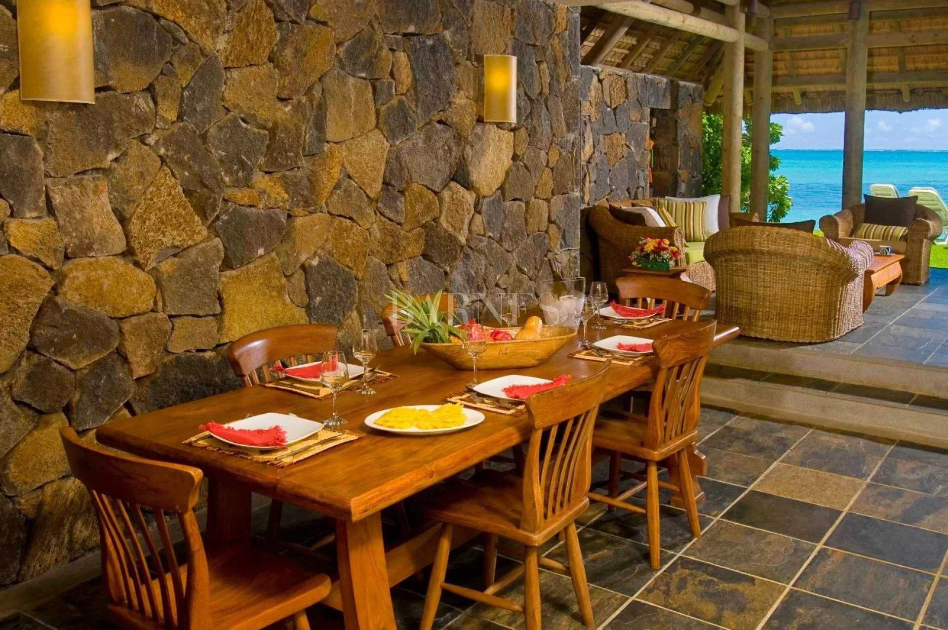 Belle Mare  - Villa 5 Bedrooms