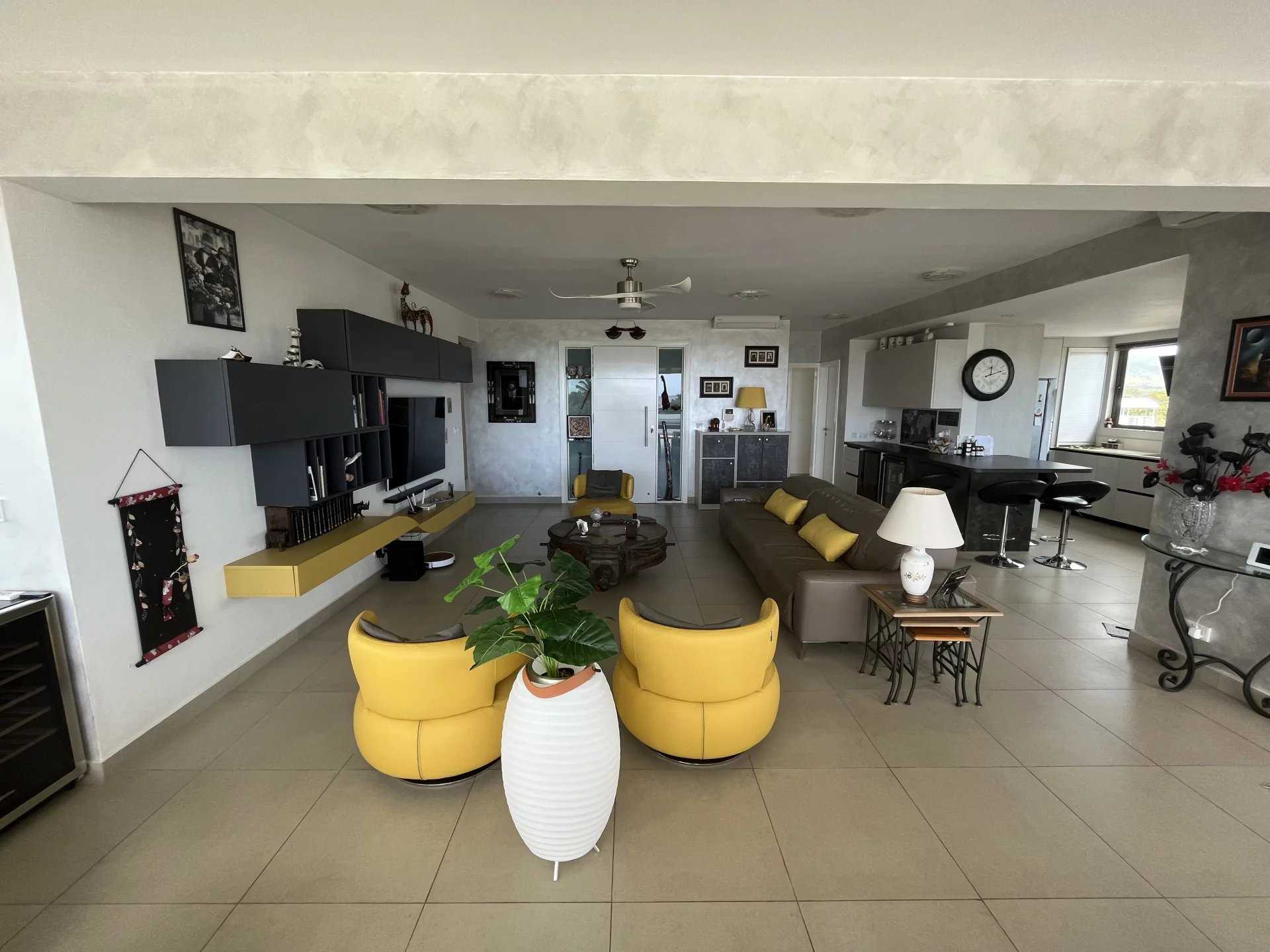 Rivière Noire  - Penthouse 3 Bedrooms