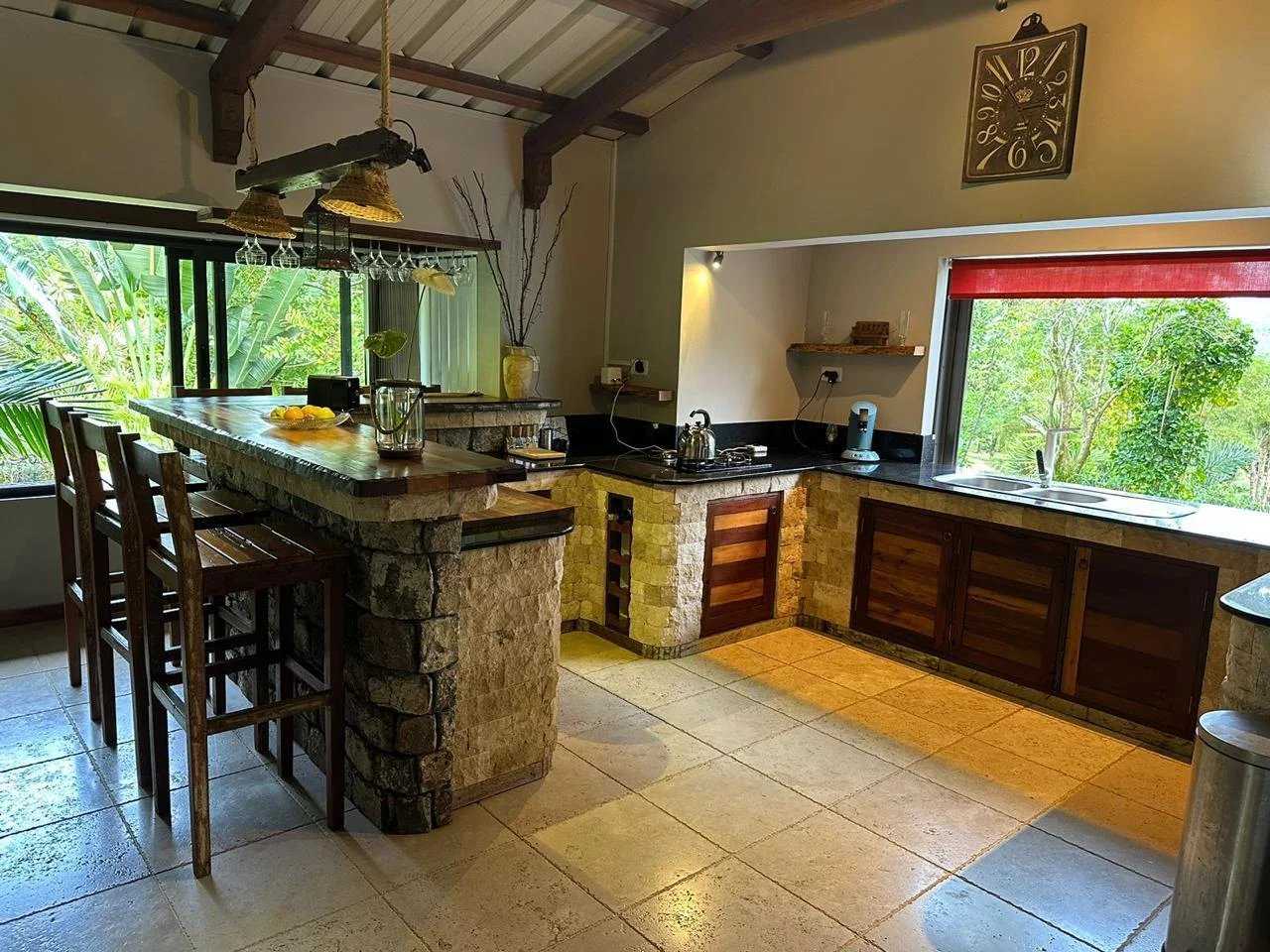 Sébastopol  - Chalet 5 Pi&egrave;ces 4 Chambres