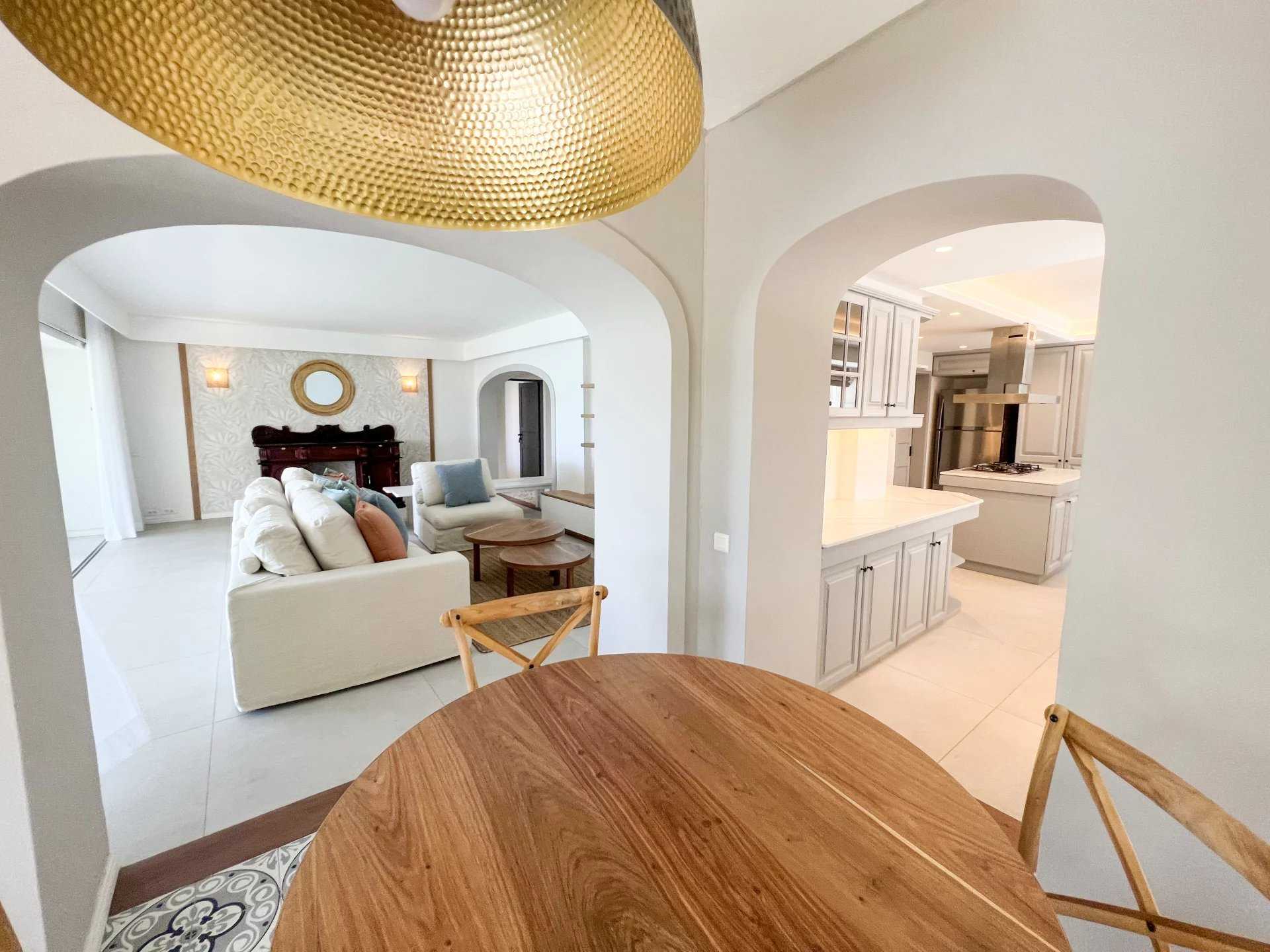 Bain Boeuf  - Maison 5 Pi&egrave;ces 4 Chambres