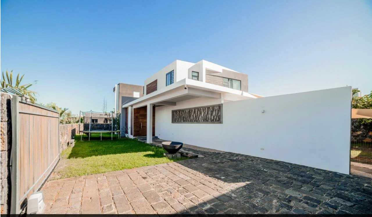 Villa Cascavelle  -  ref 82750475 (picture 2)