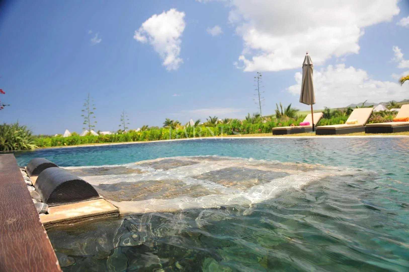 Villa Bel Ombre  -  ref 5846113 (picture 2)