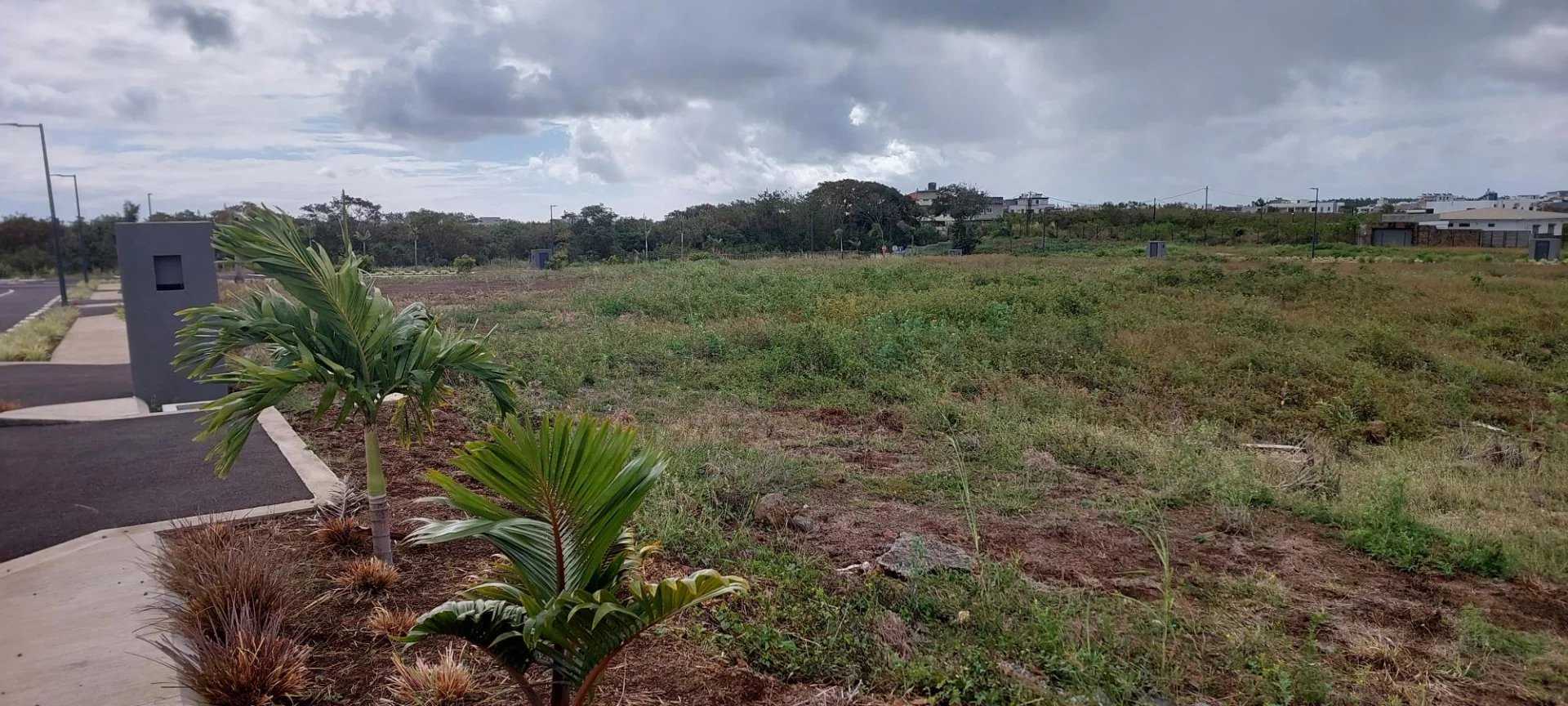 Residential land Grand Baie  -  ref 83154293 (picture 1)