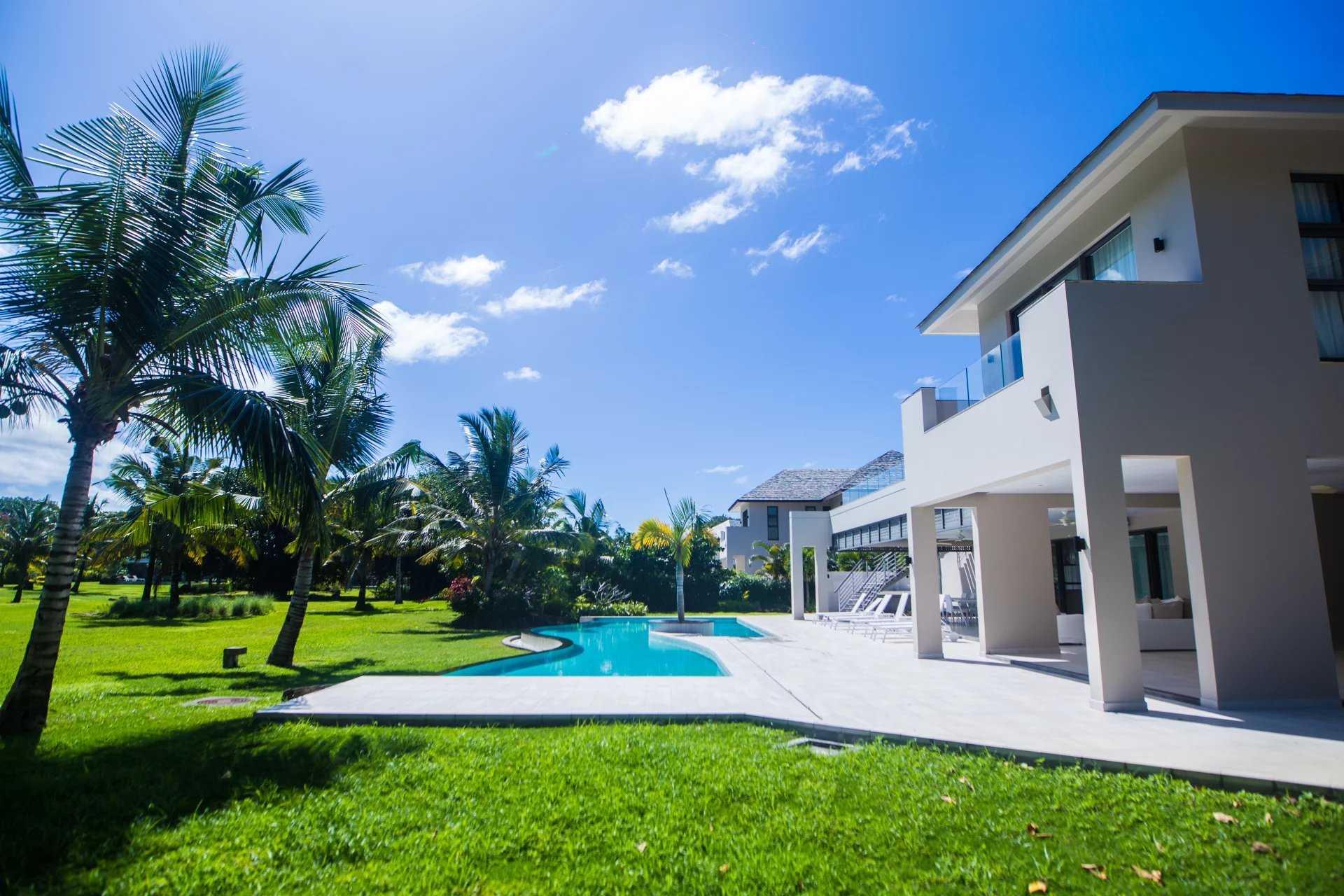 Villa Beau Champ  -  ref 83404904 (picture 1)