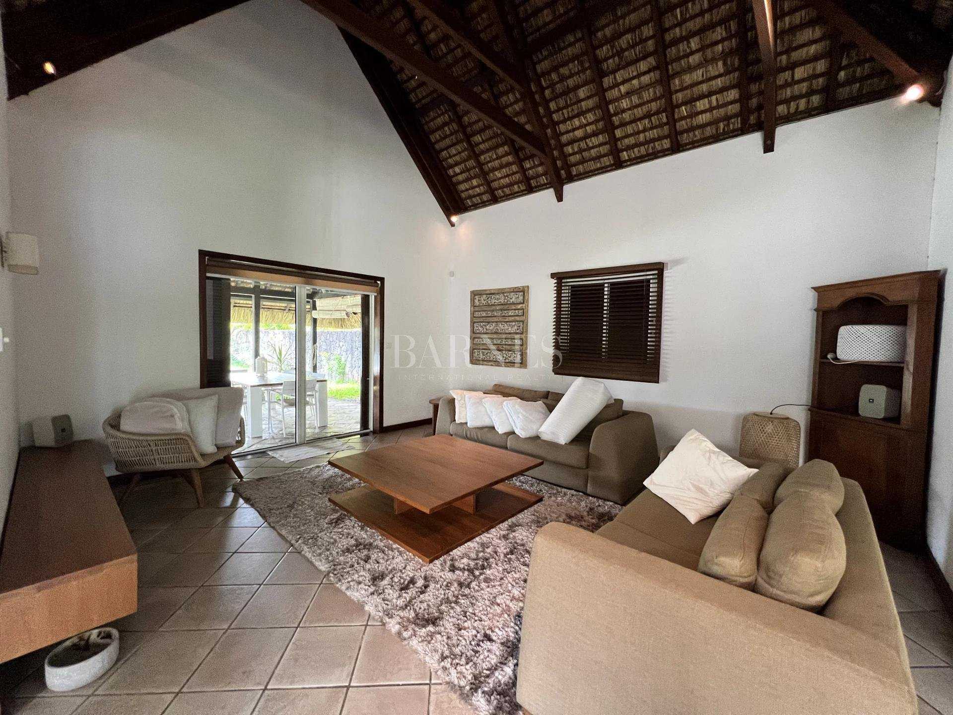 Villa Belle Mare  -  ref 5892867 (picture 2)