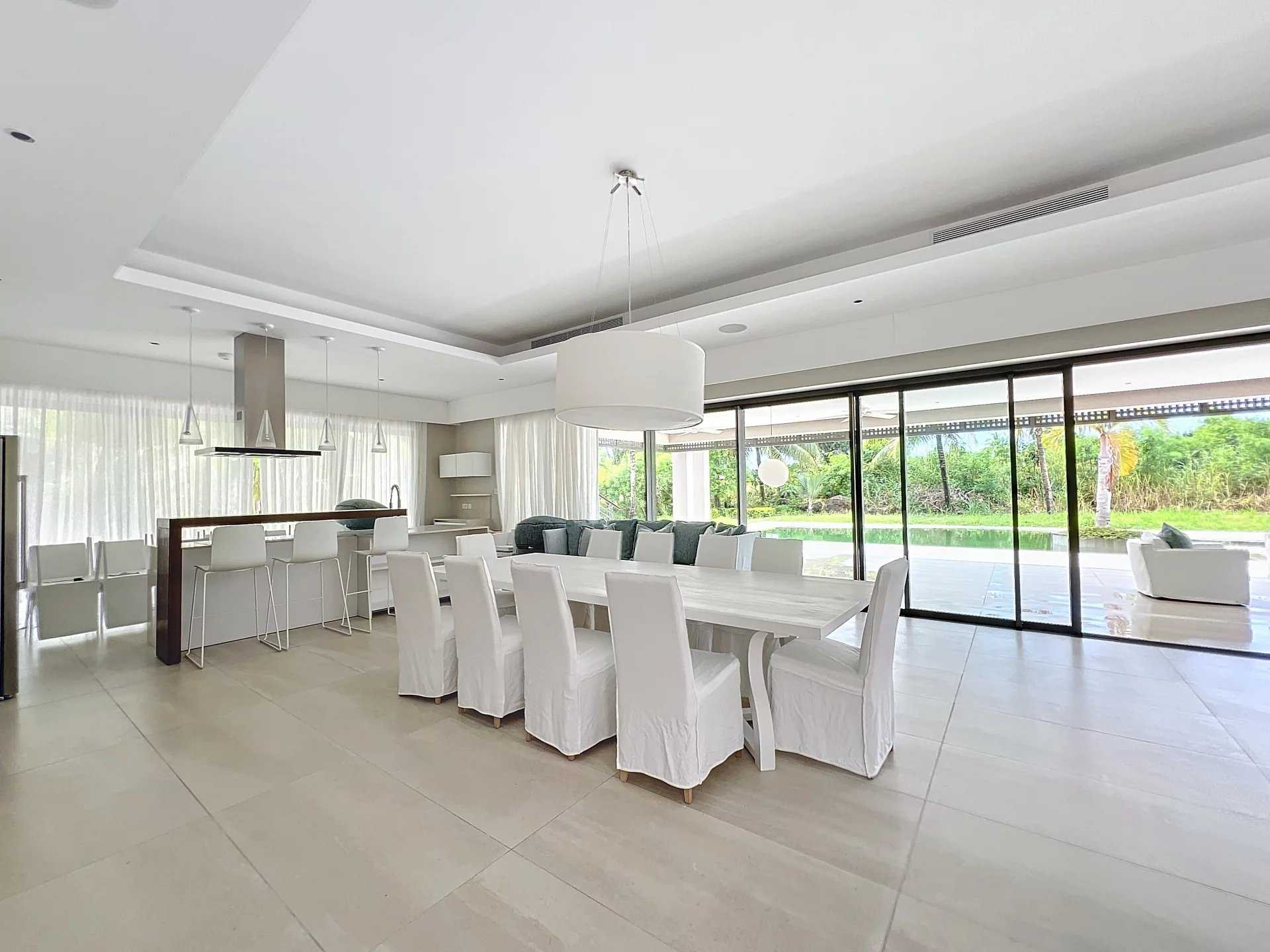 Villa Beau Champ  -  ref 84208725 (picture 1)
