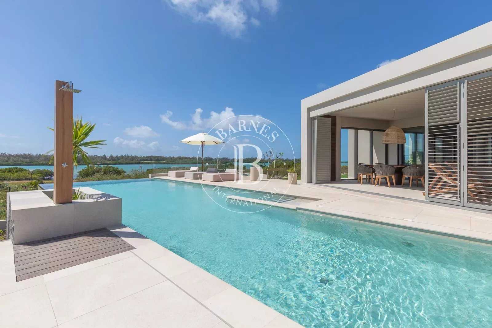 Villa Beau Champ  -  ref 83607466 (picture 1)