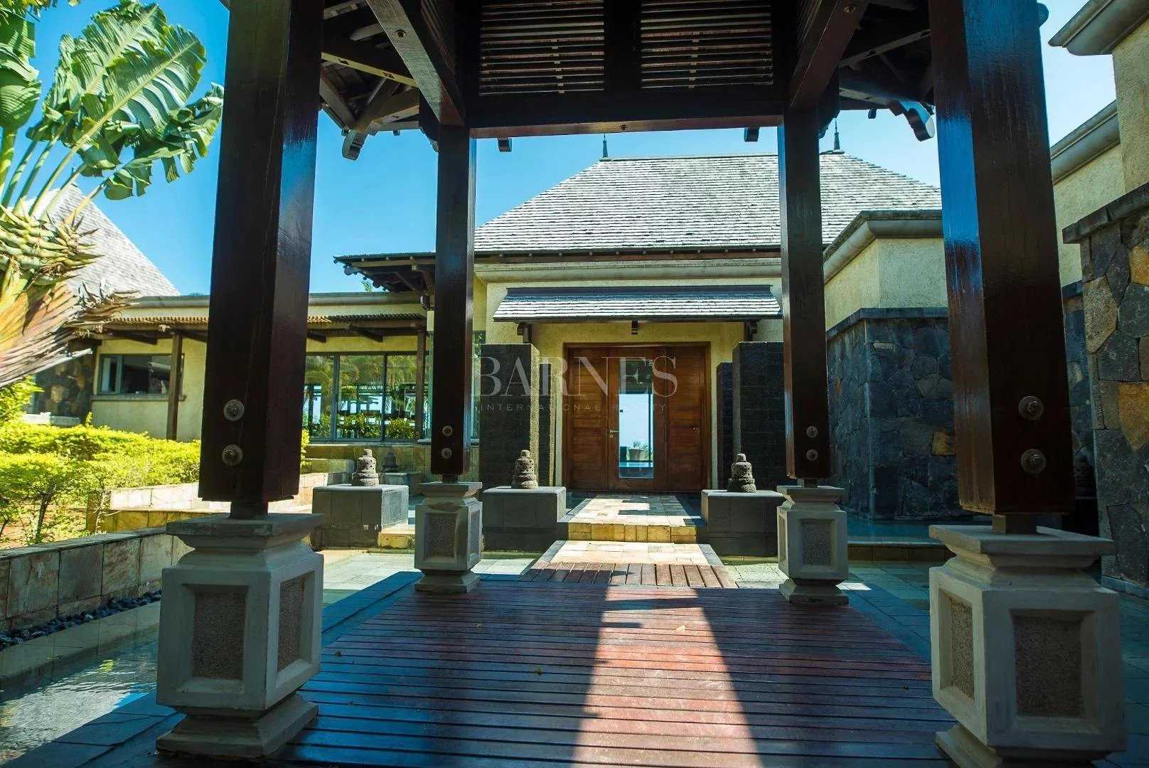 Villa Bel Ombre  -  ref 5849473 (picture 3)