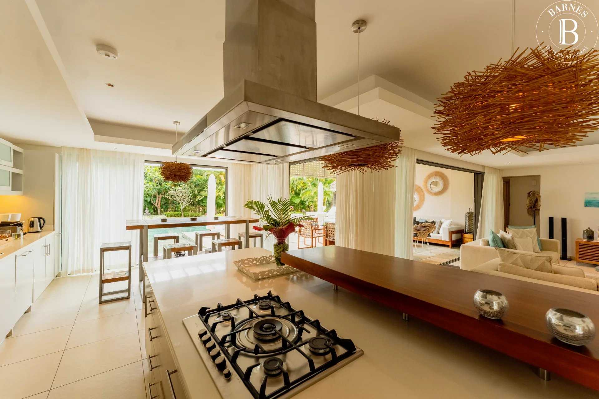 Villa Beau Champ  -  ref 86420439 (picture 1)