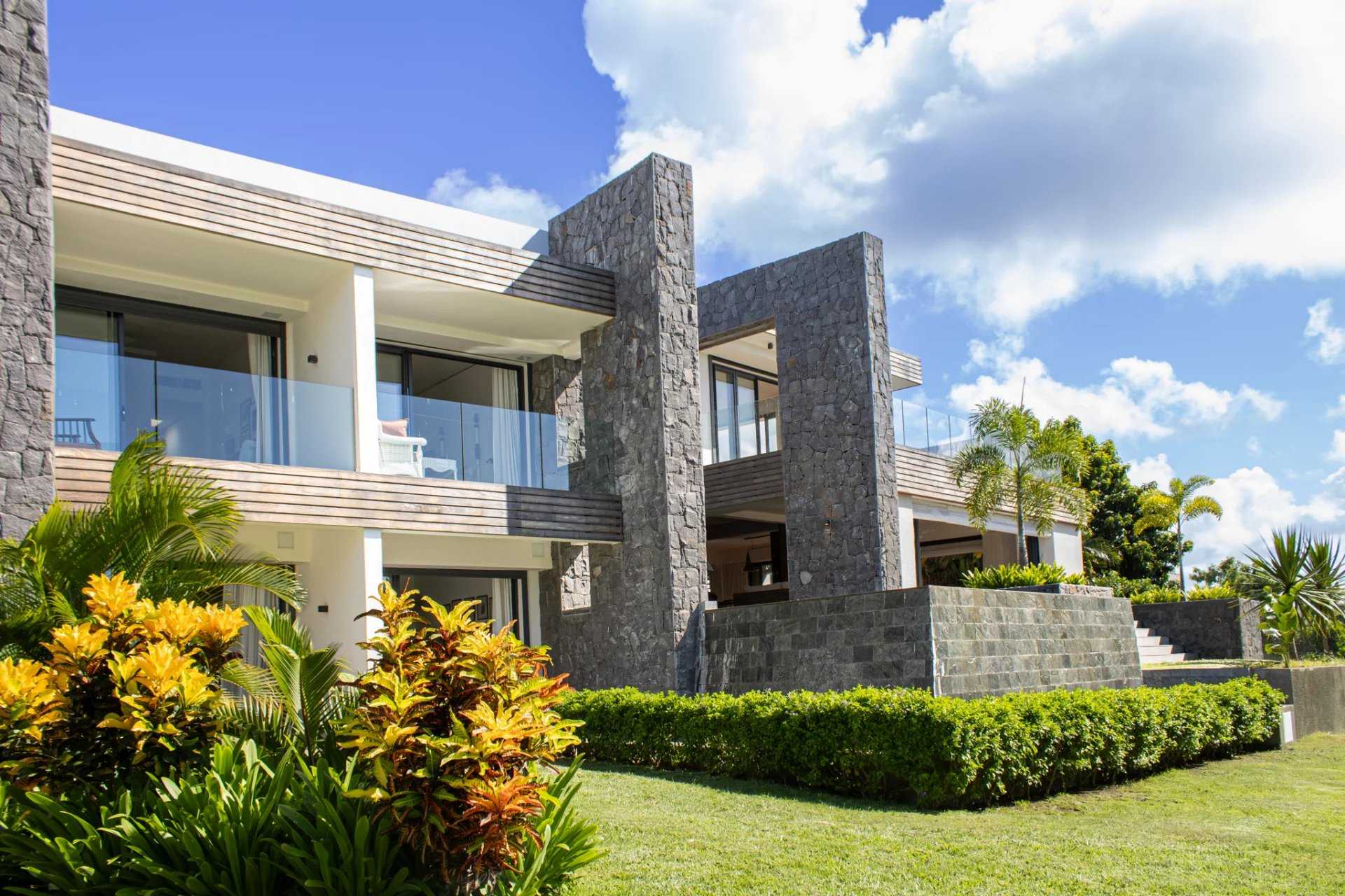 Villa Haute Rive  -  ref 85695386 (picture 1)