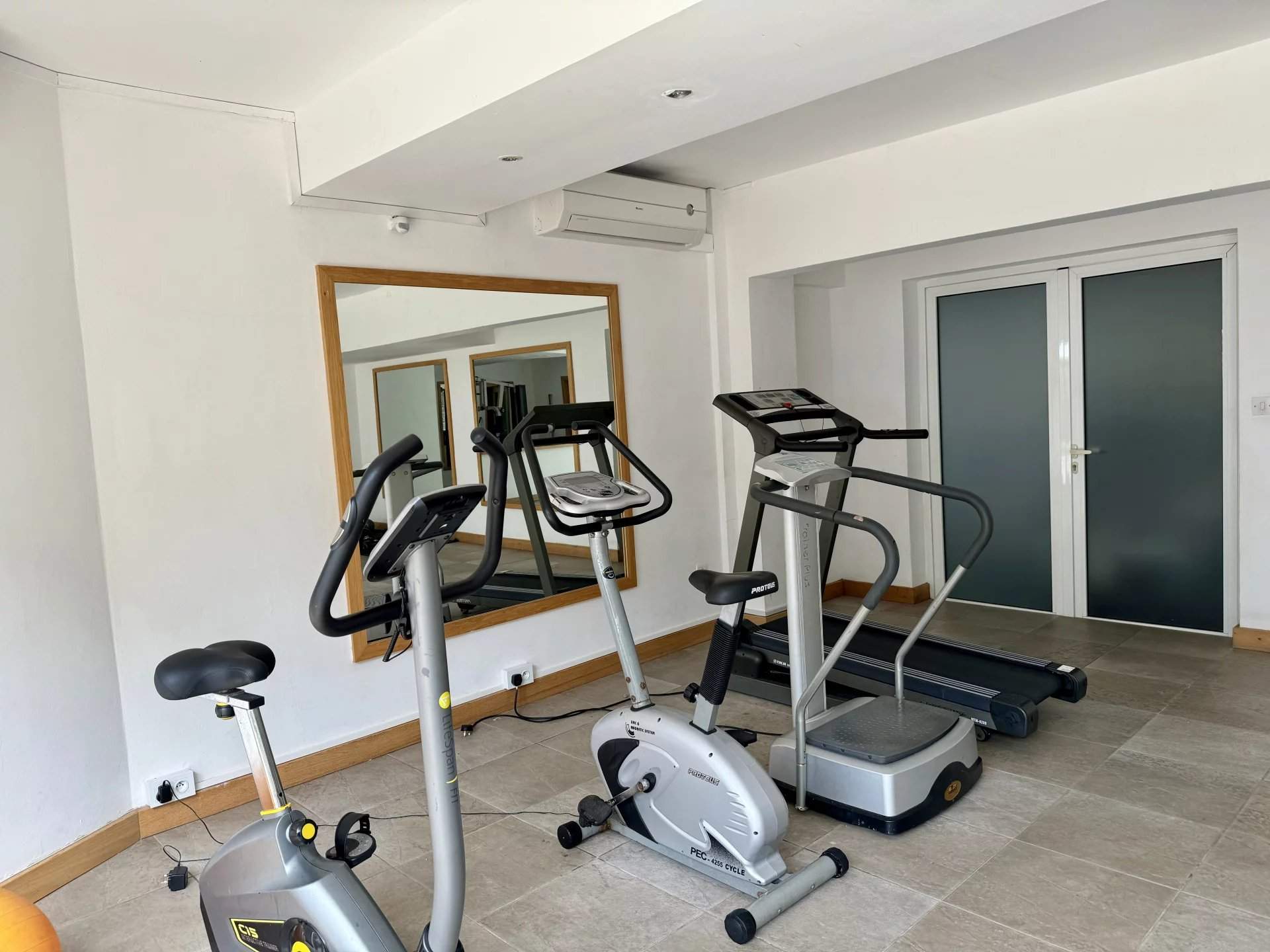 Bain Boeuf  - Apartment 2 Bedrooms - picture 12