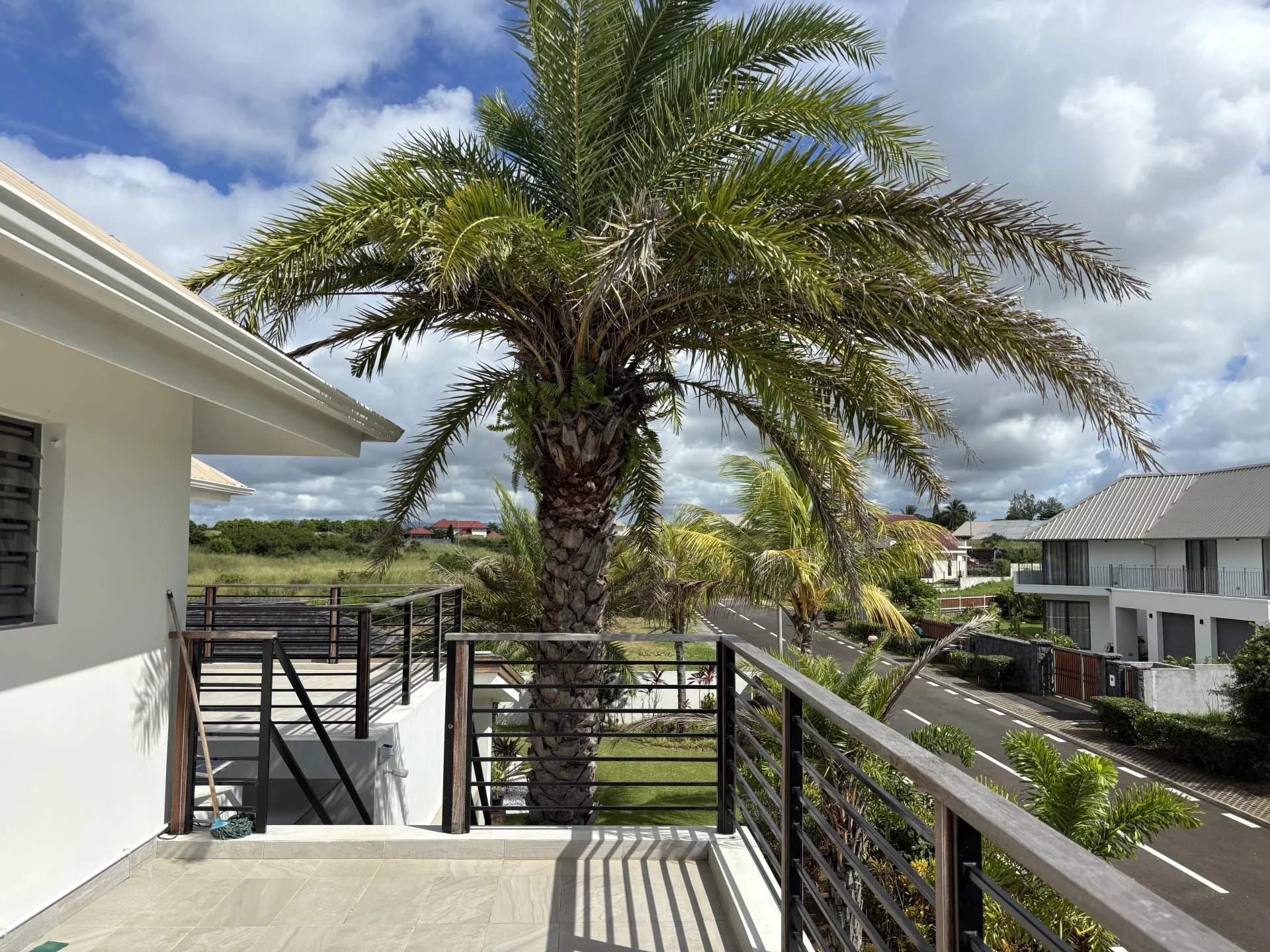 Beau Vallon  - Maison 6 Pi&egrave;ces 5 Chambres - picture 14