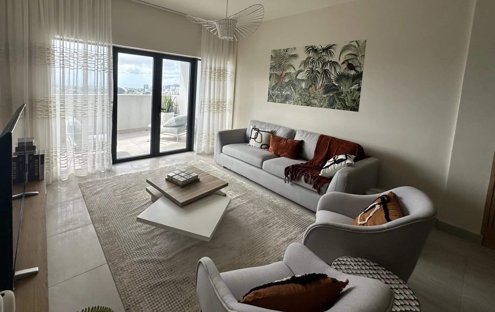 Apartment for sale 3 Bedrooms 1539 sq ft Quatre Bornes CENTER € 170,517