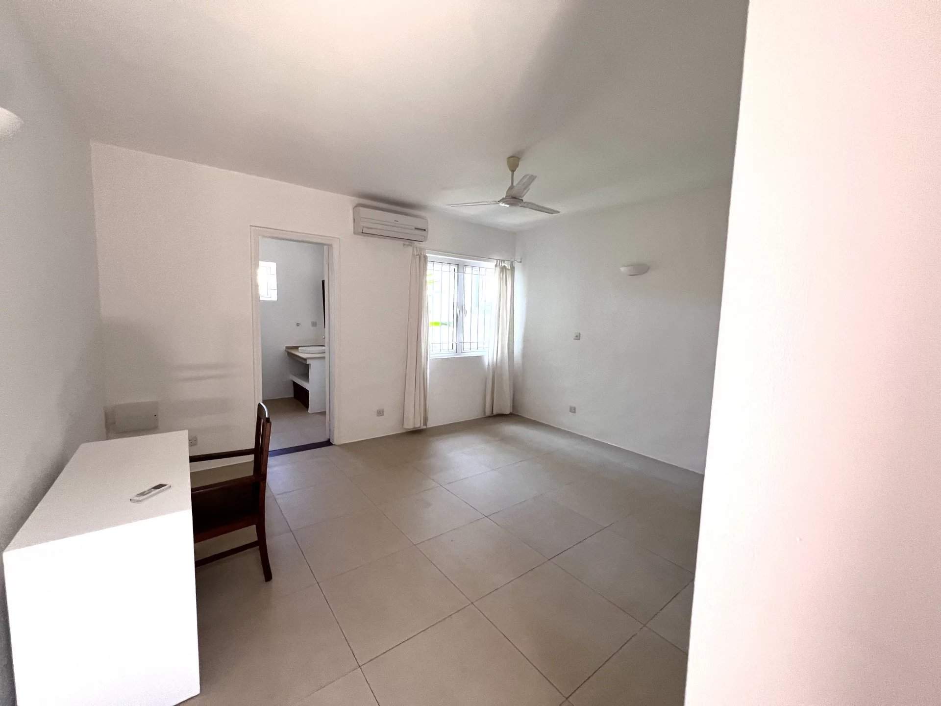 Petit Raffray  - Propriété 6 Pi&egrave;ces 4 Chambres - picture 16