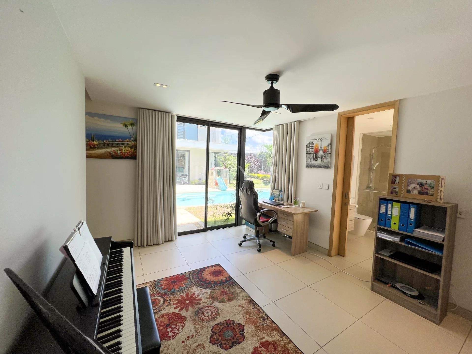 Grand Baie  - Villa 4 Bedrooms - picture 16