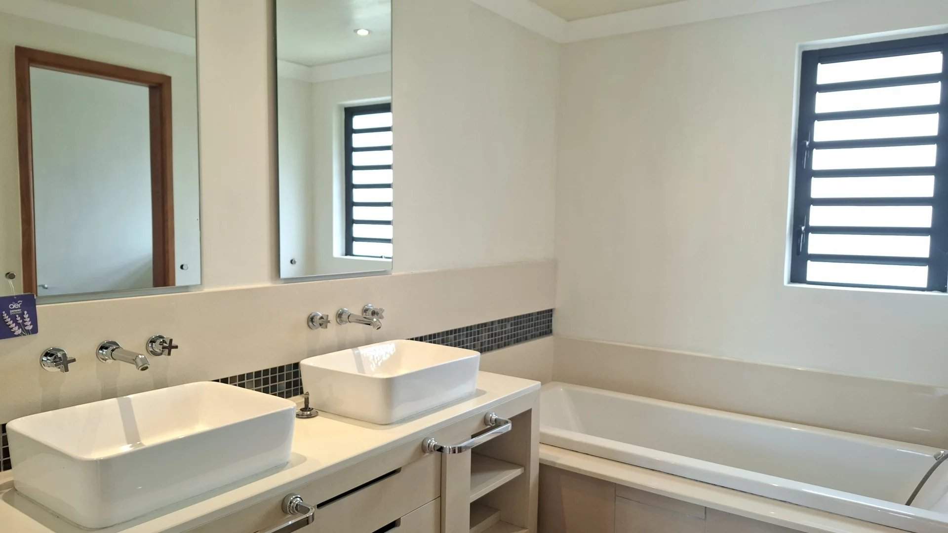 Rivière Noire  - Villa 7 Pi&egrave;ces 6 Chambres - picture 12