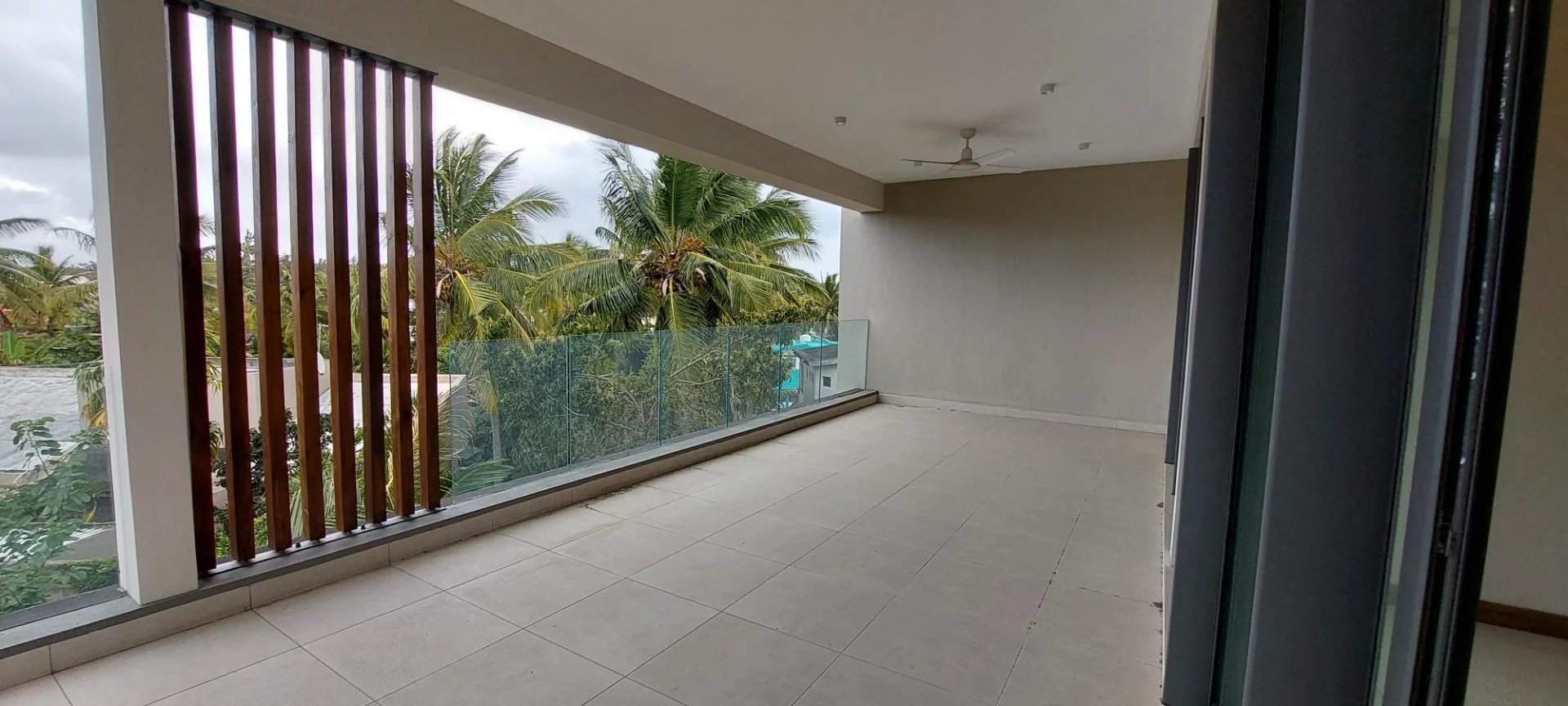 Grand Baie  - Apartment 2 Bedrooms - picture 2