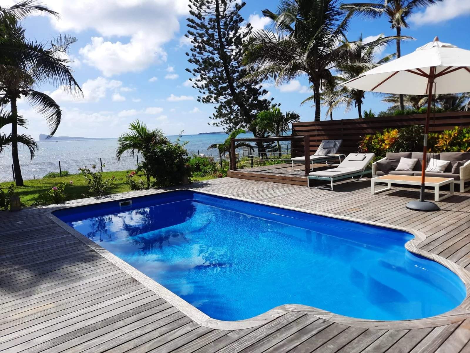 Grand Baie  - Villa 5 Pi&egrave;ces 4 Chambres - picture 12