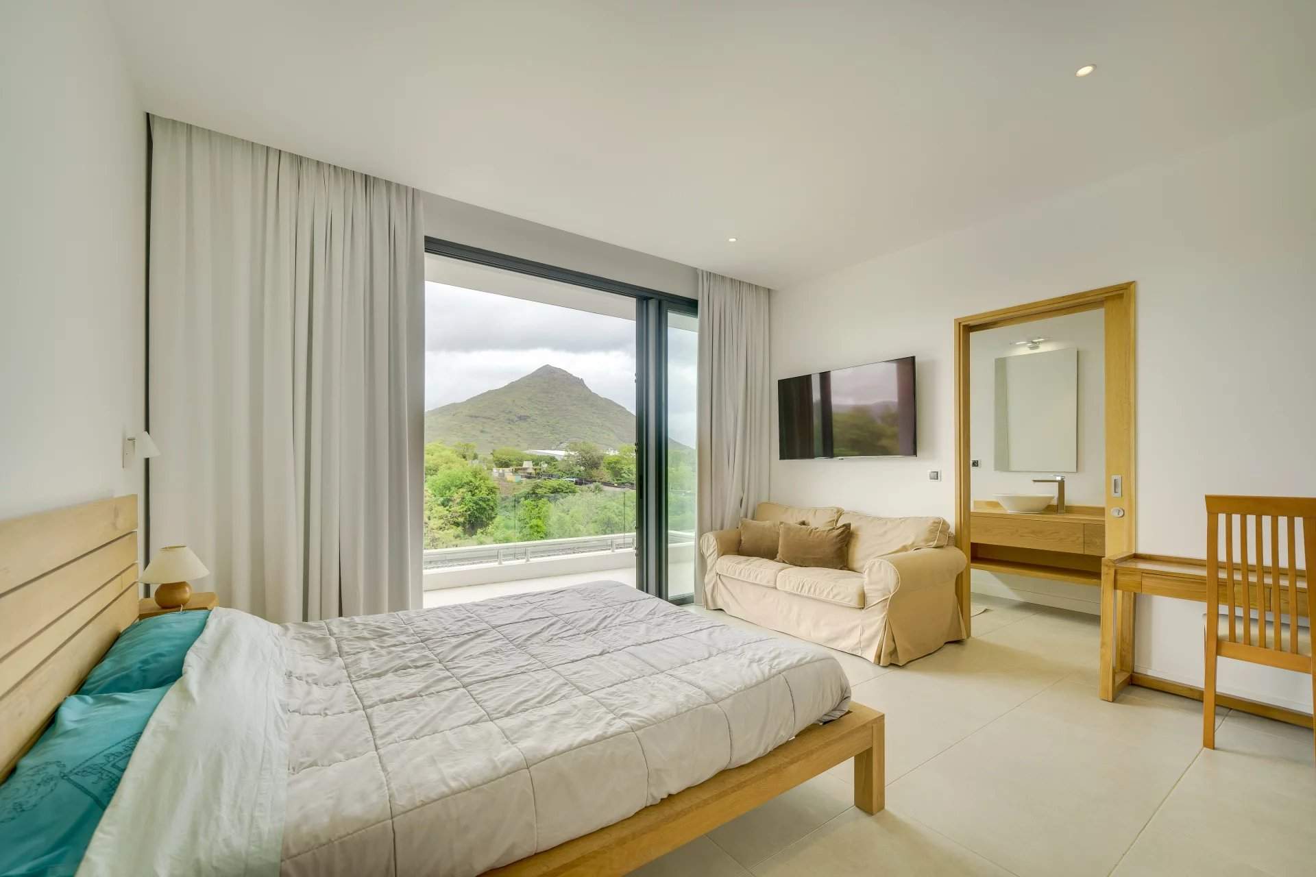 Tamarin  - House 3 Bedrooms - picture 8