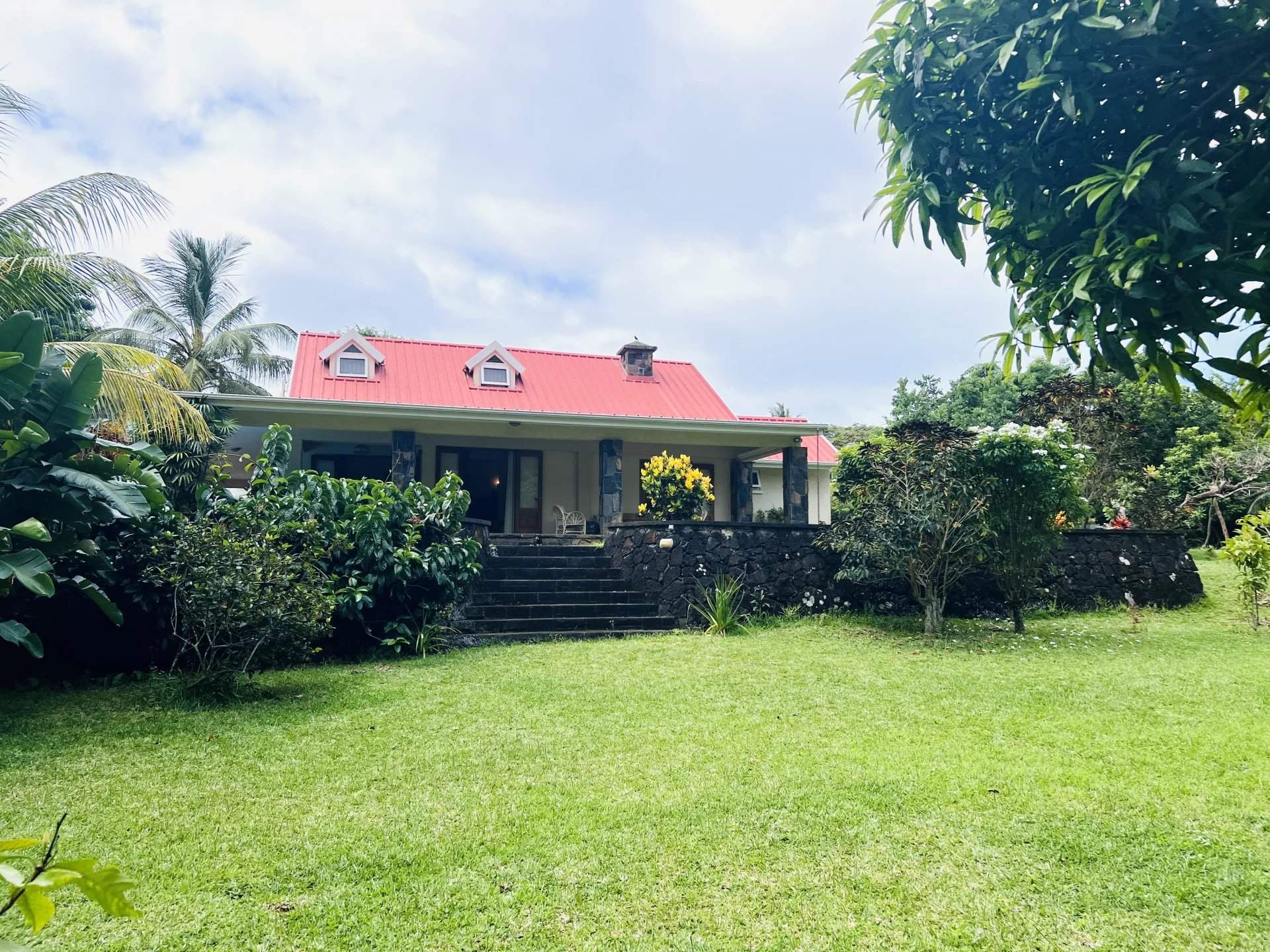 Bras d'Eau  - Propriété 8 Pi&egrave;ces 5 Chambres - picture 3