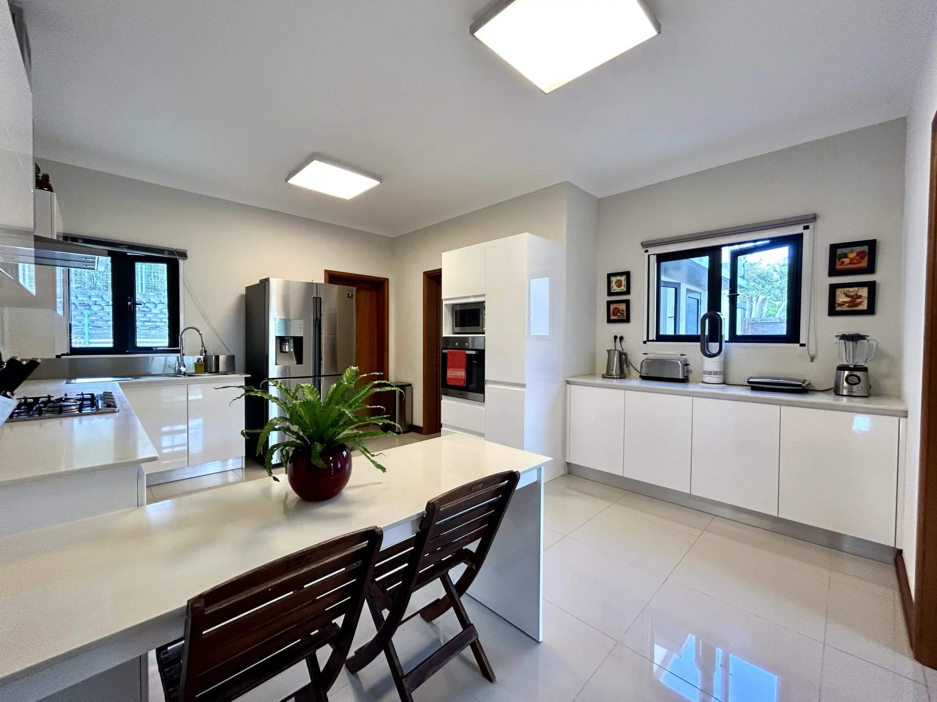 Rivière Noire  - Villa 5 Bedrooms - picture 5