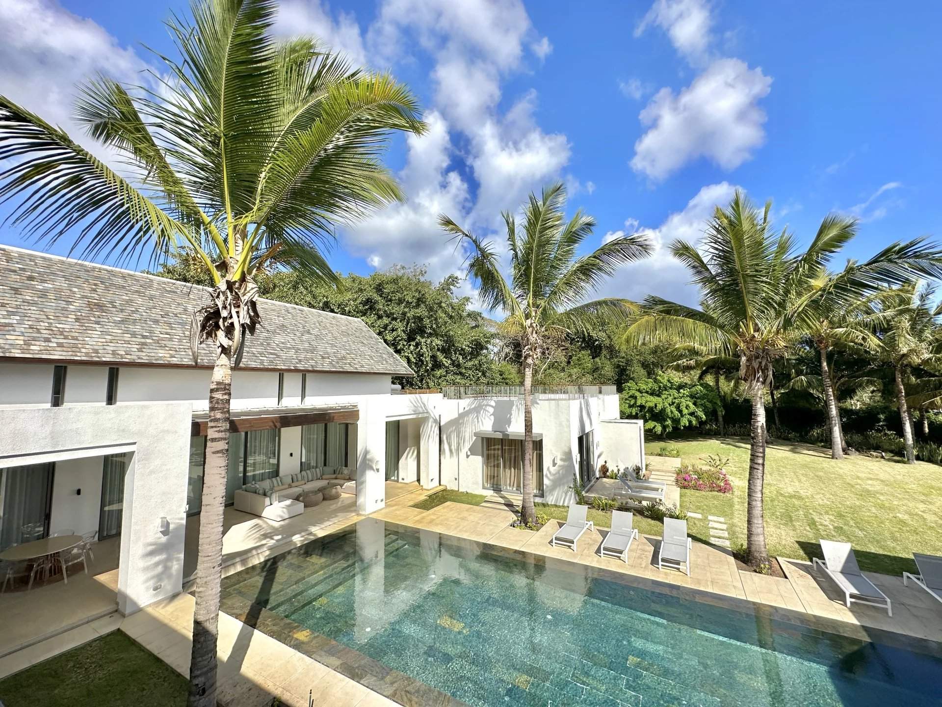 Grand Baie  - Villa 7 Pi&egrave;ces 5 Chambres - picture 14