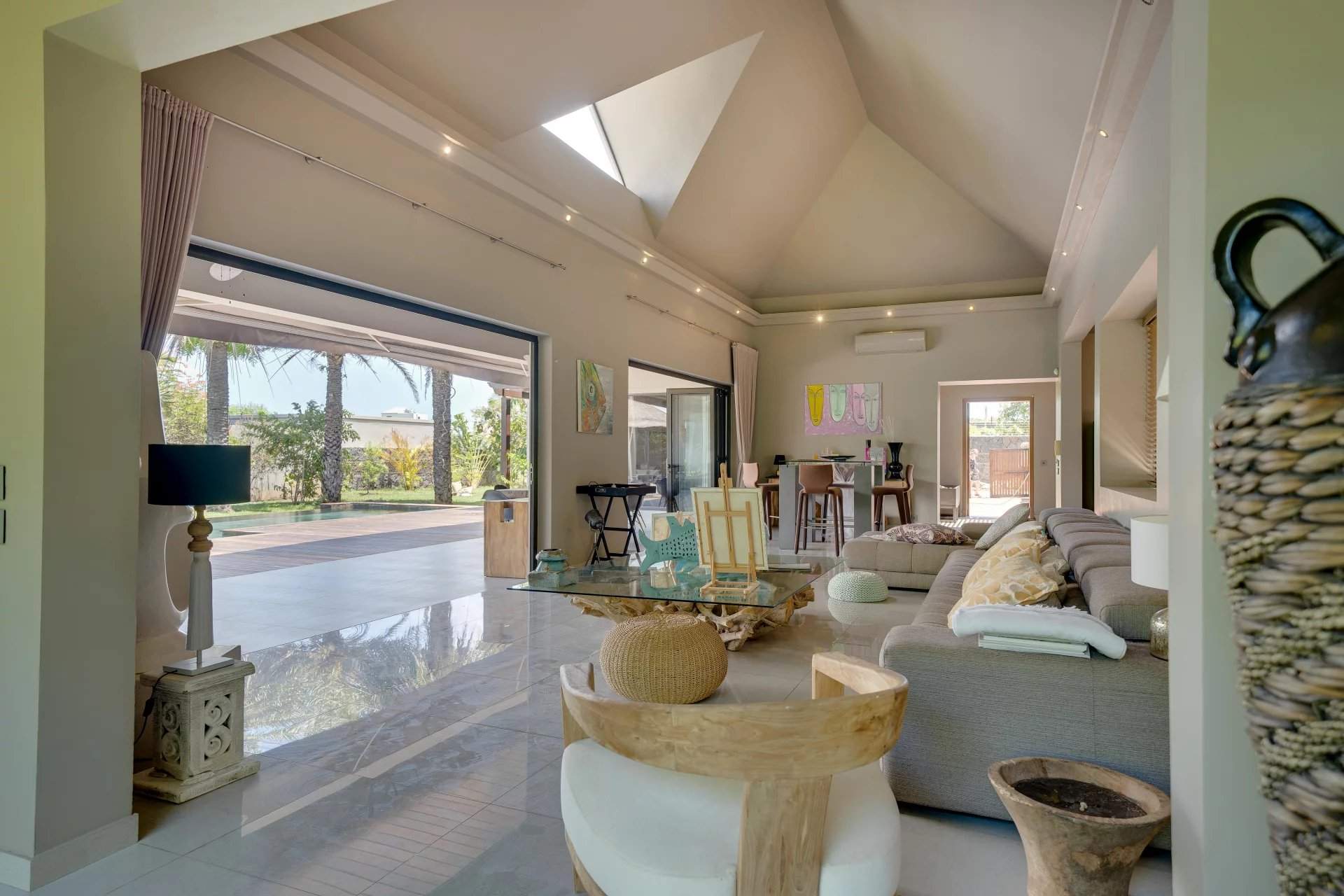 Grand Baie  - Villa 4 Bedrooms - picture 3