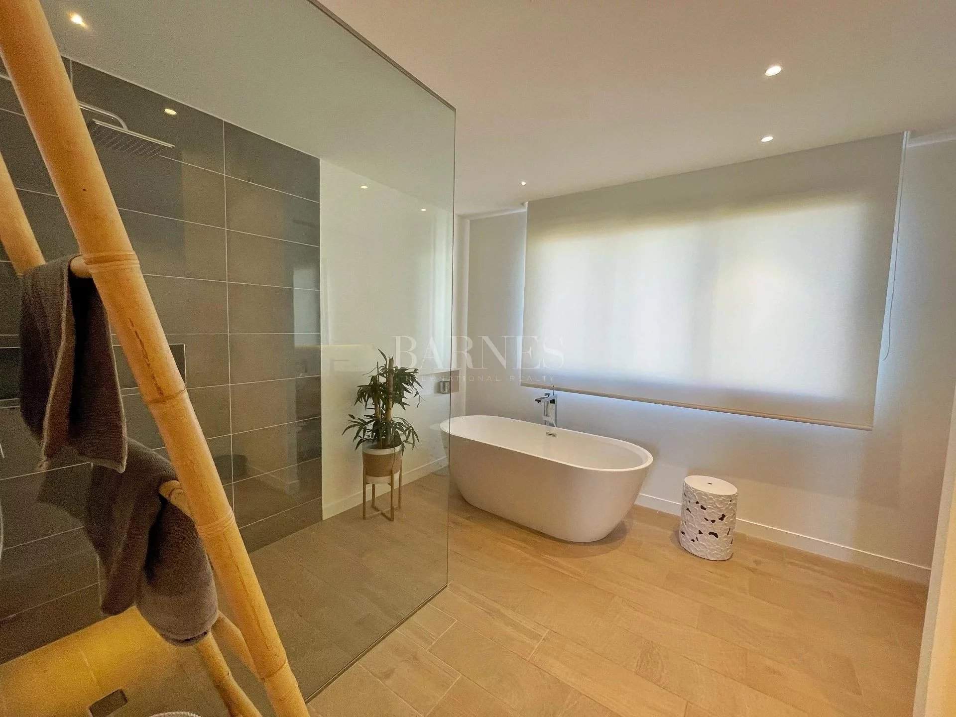 Tamarin  - House 4 Bedrooms - picture 9