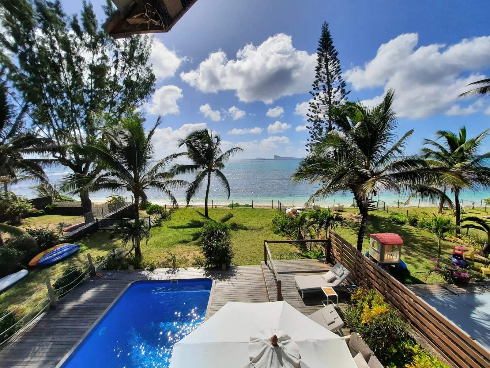 Grand Baie  - Villa 5 Pi&egrave;ces 4 Chambres - picture 2