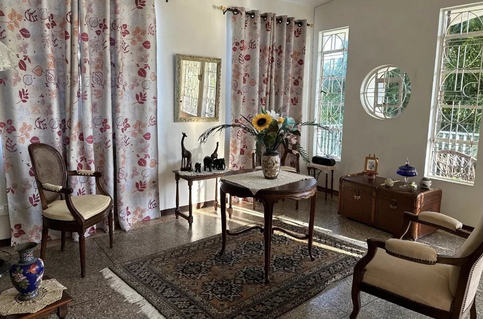 Roches Noires  - Property 7 Bedrooms - picture 4