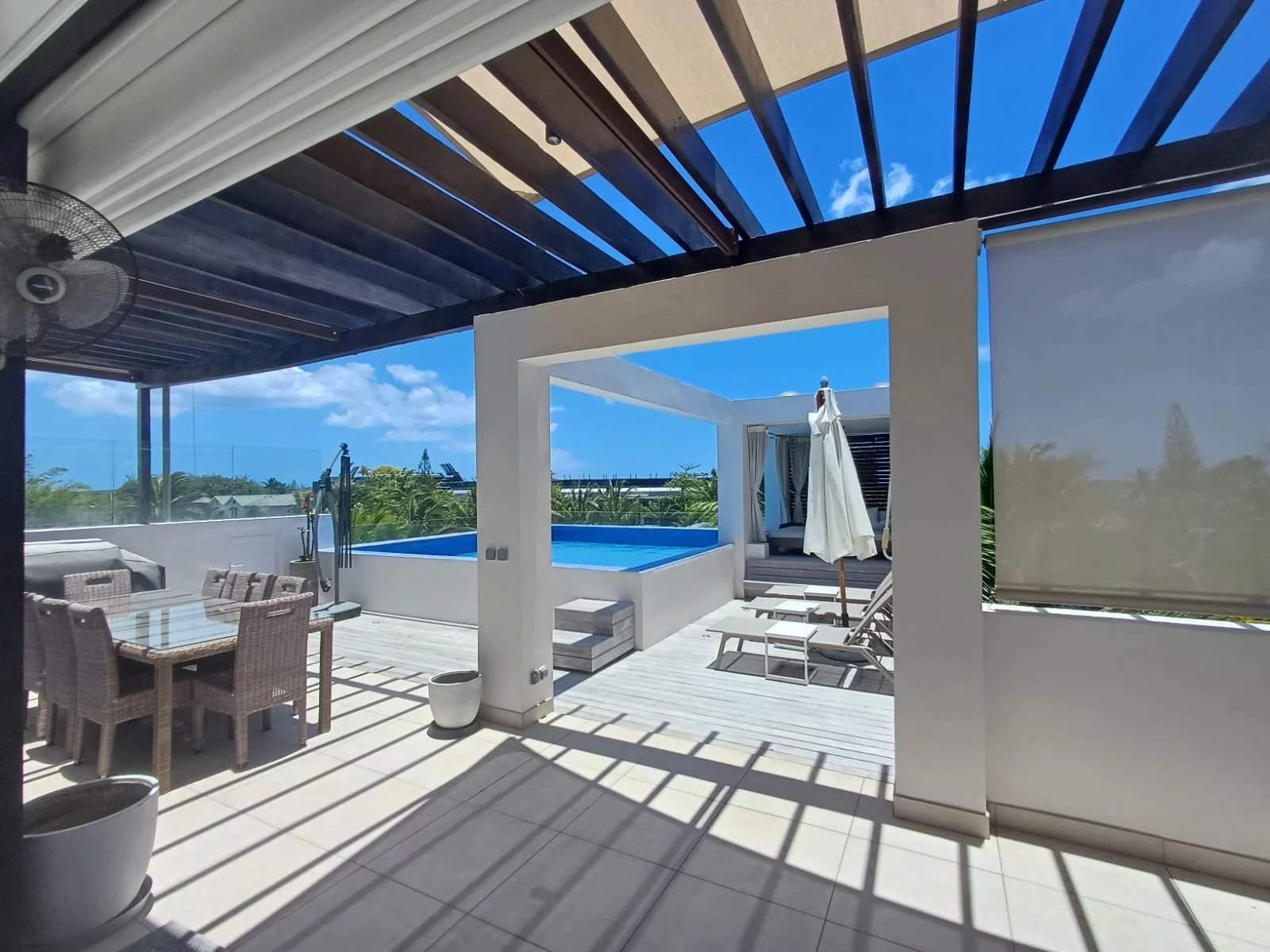 Grand Baie  - Penthouse 3 Bedrooms - picture 2