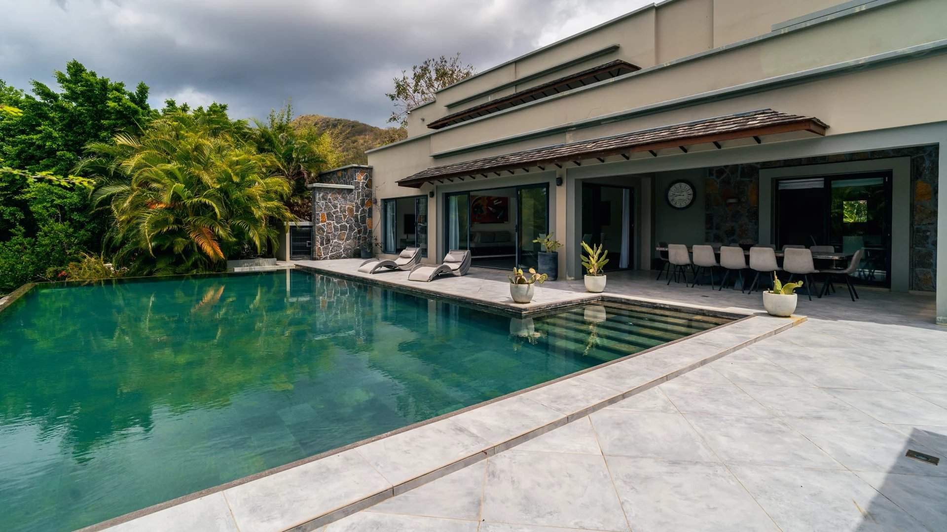 Rivière Noire  - Villa 13 Pi&egrave;ces 4 Chambres - picture 11