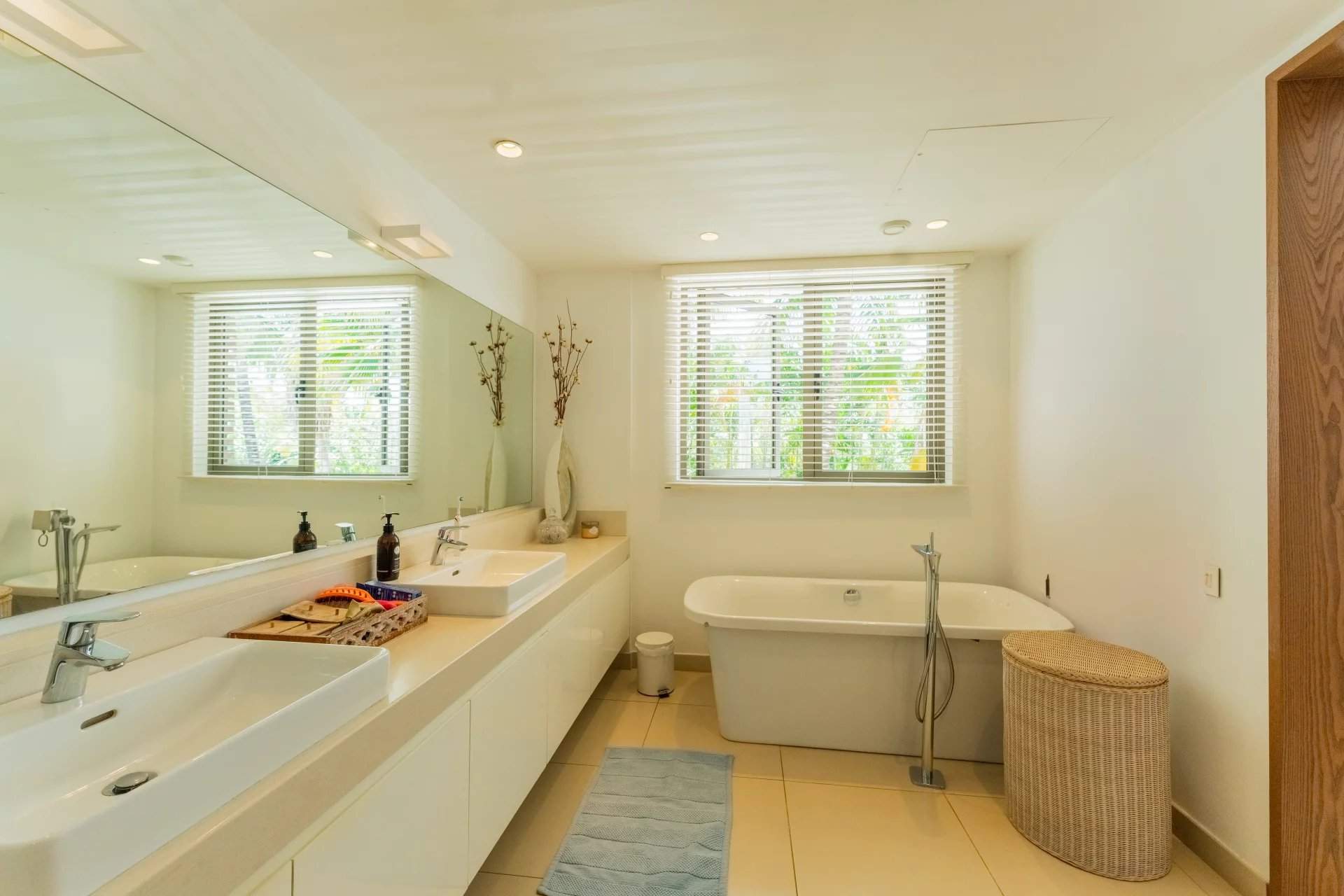 Grand Baie  - Villa 4 Pi&egrave;ces 3 Chambres - picture 8